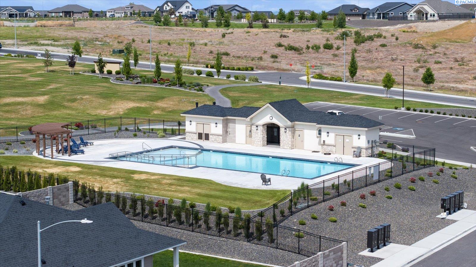 Photo 2 of Single family home for sale at 670 Cortona, Richland, WA 99352 | MLS# PAC286532 | Listing updated on 2026-09-18