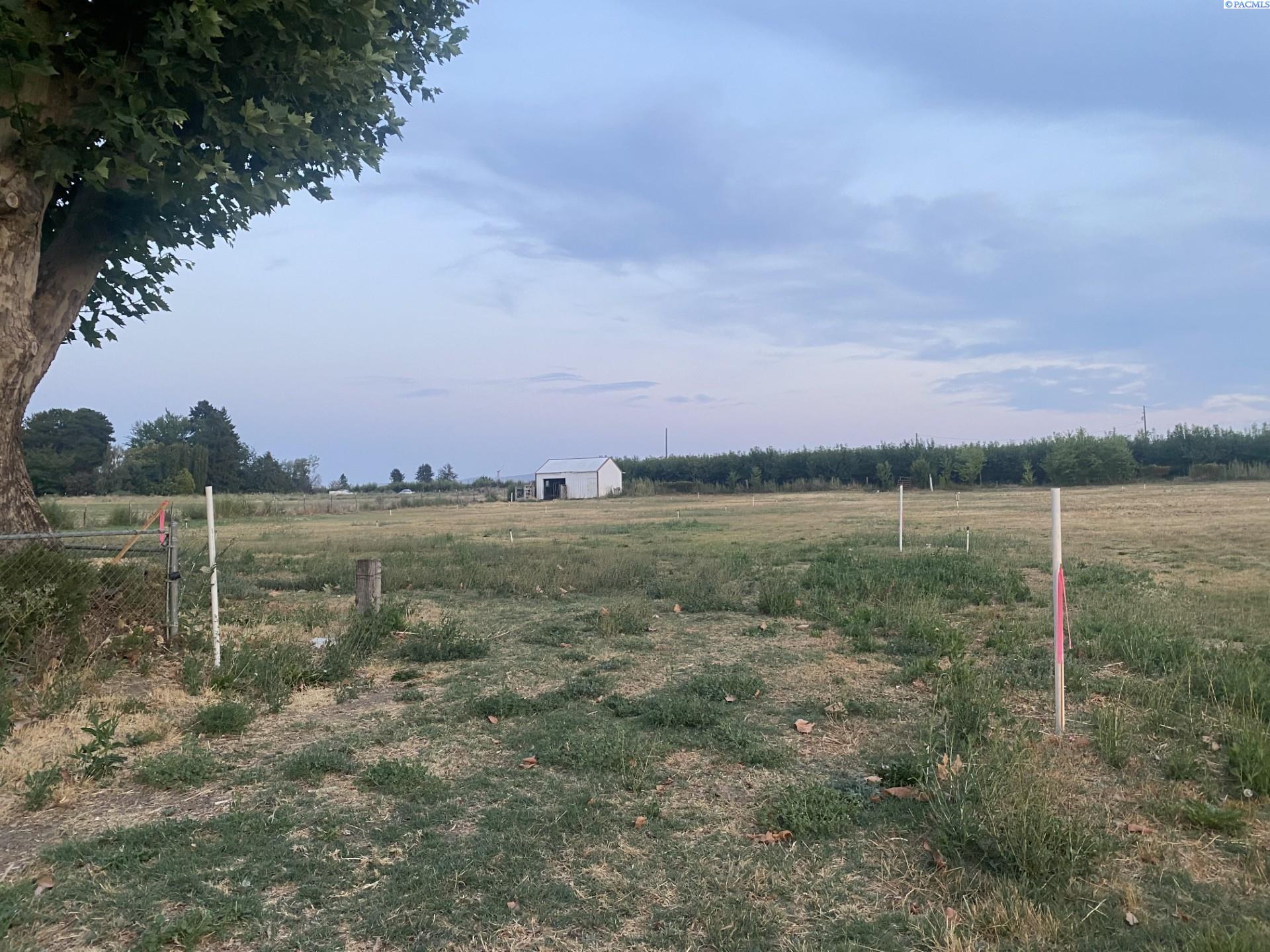 Photo 3 of Land for sale at 1712 W King St, Grandview, WA 98930 | MLS# PAC286768 | Listing updated on 2026-07-01