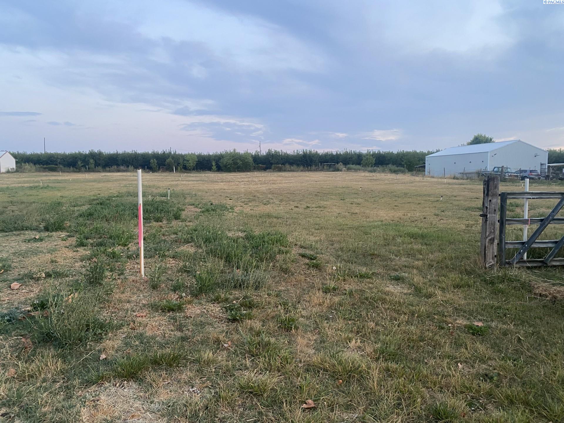 Photo 3 of Land for sale at 1718 W King St, Grandview, WA 98930 | MLS# PAC286769 | Listing updated on 2026-07-01