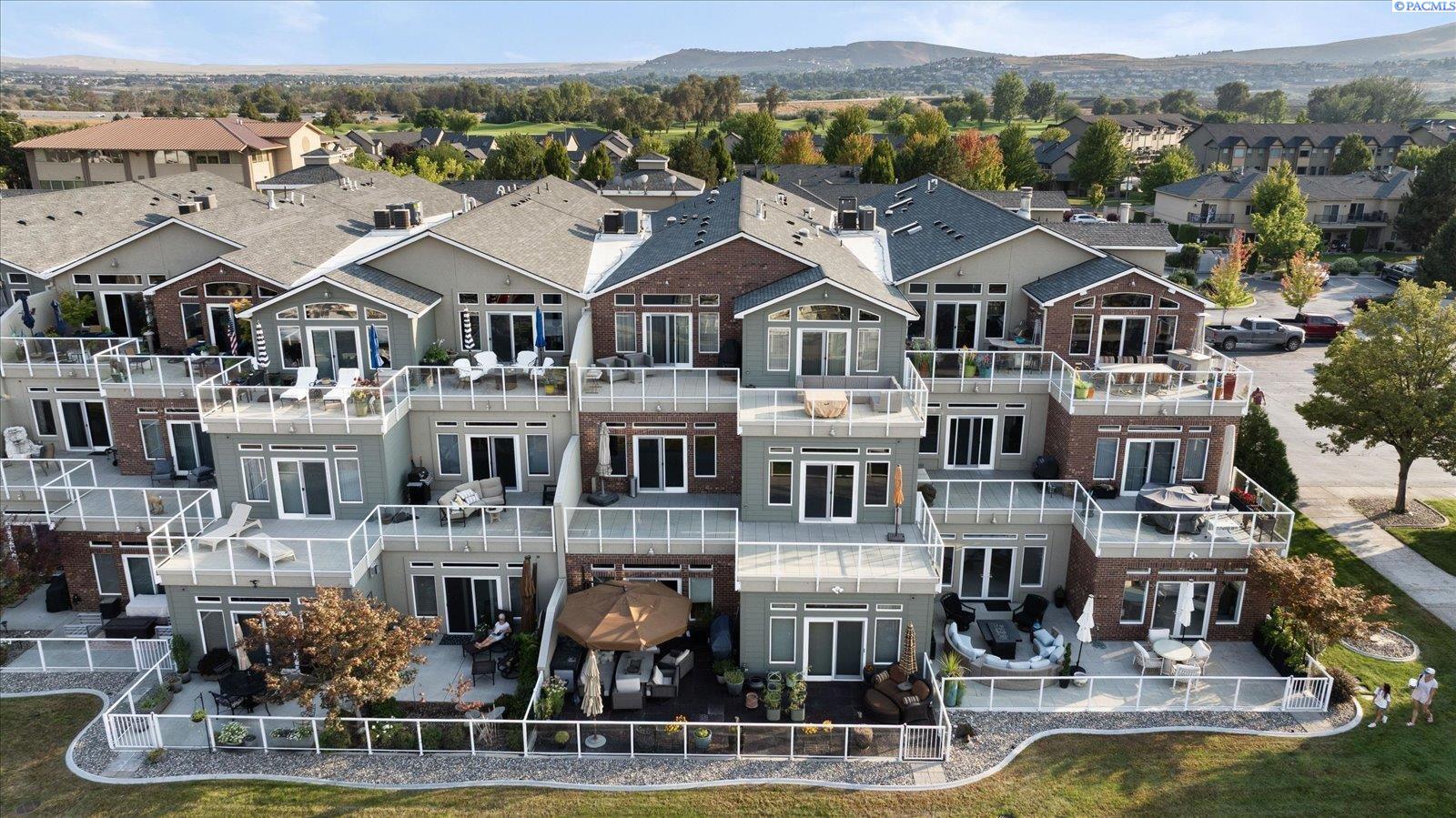 Photo 3 of Condo for sale at 386 Columbia Point Dr, Richland, WA 99352 | MLS# PAC287131 | Listing updated on 2026-09-18