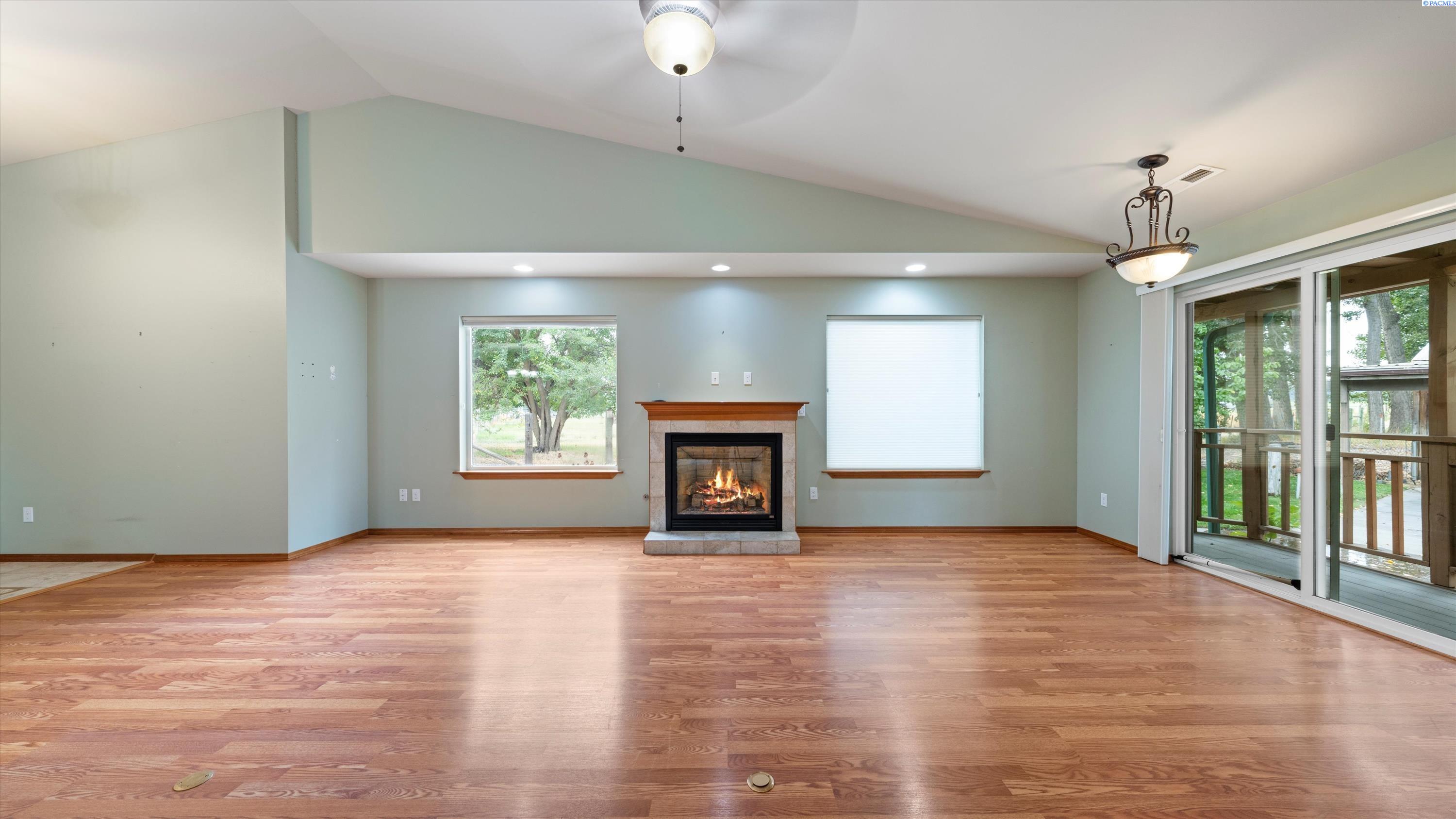 Photo 4 of Single family home for sale at 41406 S Finley Rd, Kennewick, WA 99337 | MLS# PAC287868 | Listing updated on 2026-10-02