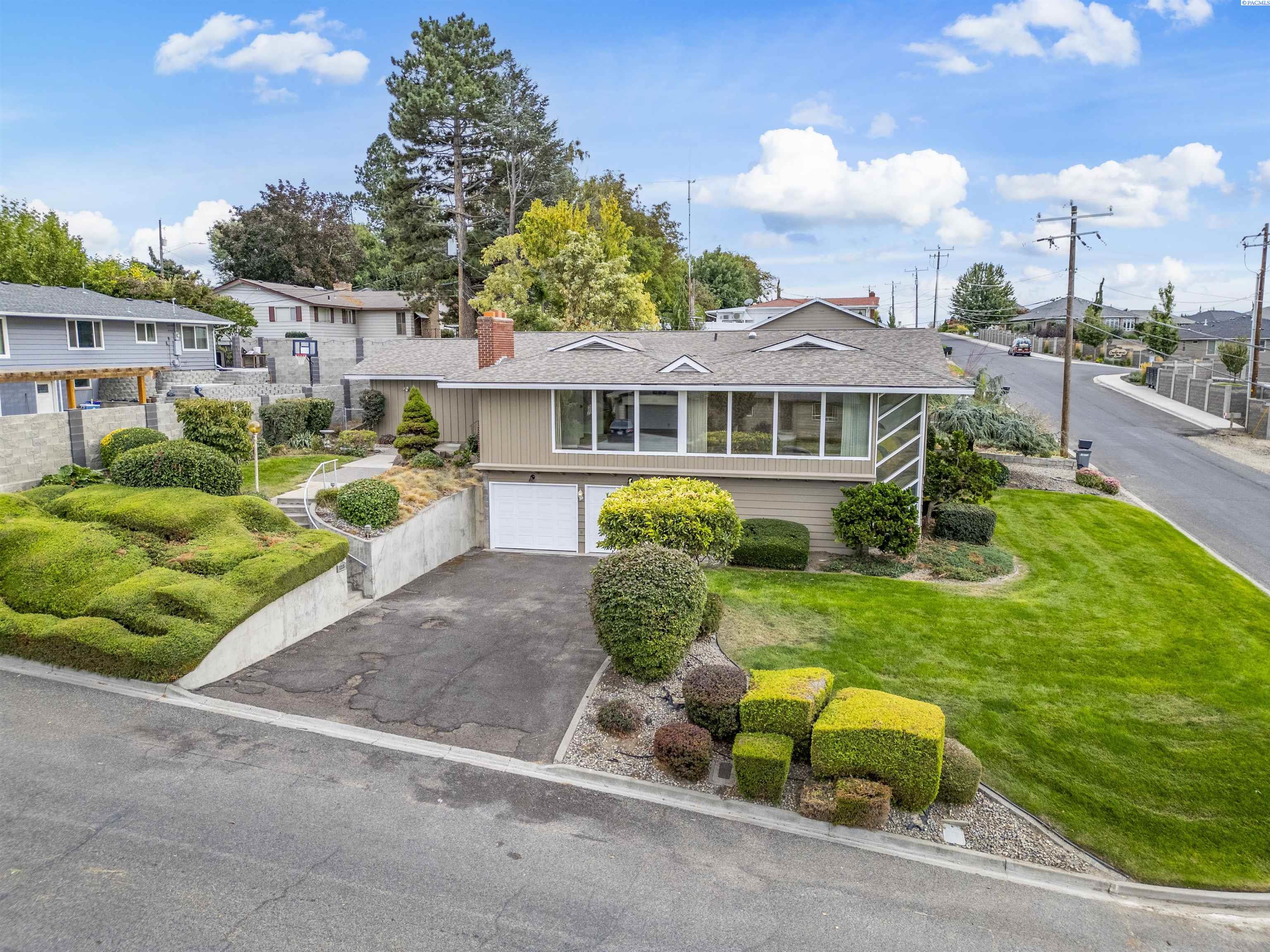 Photo 1 of Single family home for sale at 1235 Cherry Ave, Sunnyside, WA 98944 | MLS# PAC287908 | Listing updated on 2026-06-12