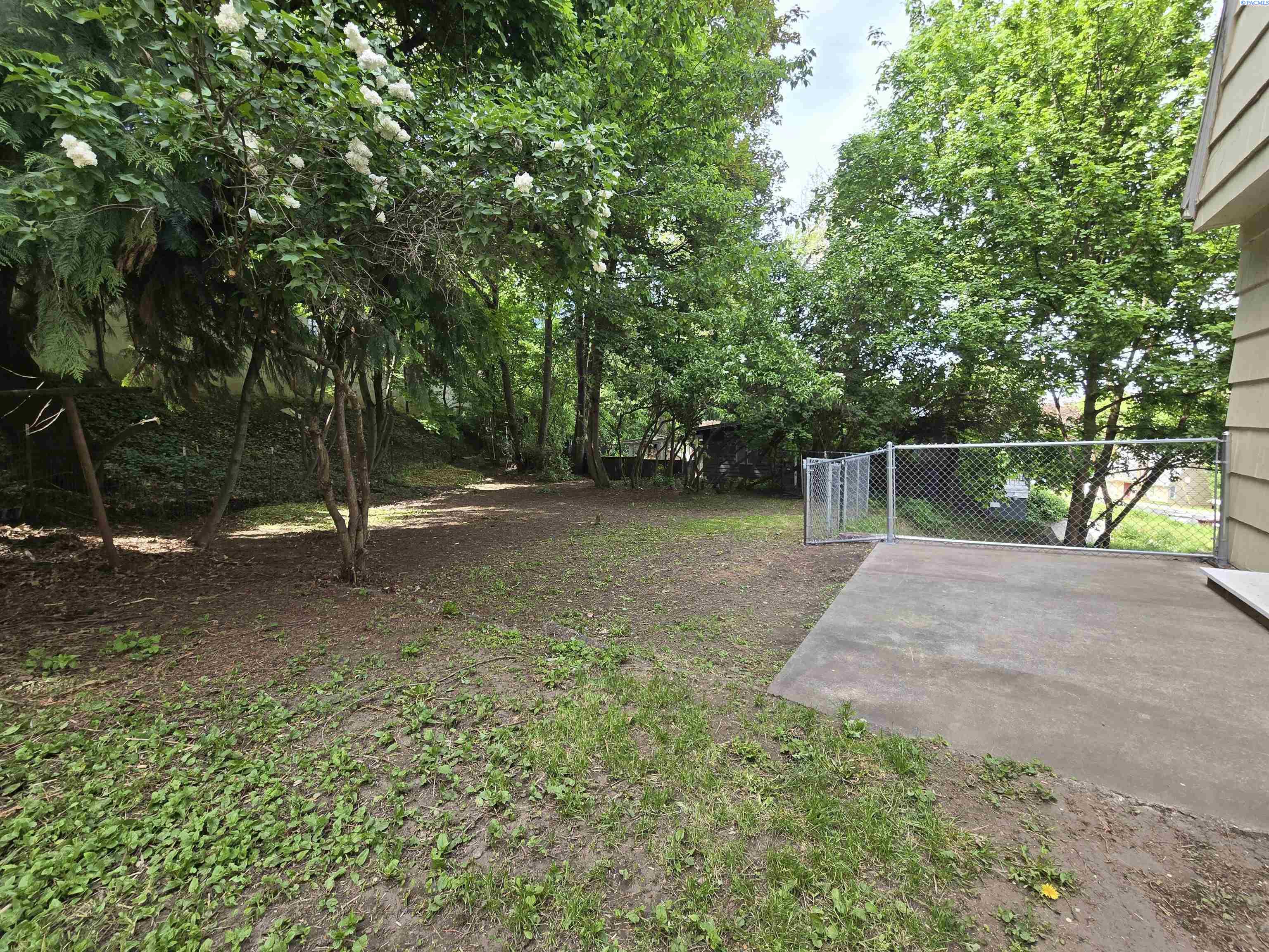 Photo 4 of House for sale at 935 NE C St, Pullman, WA 99163 | MLS# PAC288185 | Listing updated on 2026-09-16