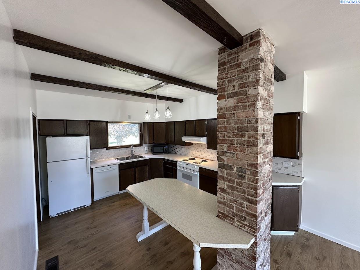 Photo 3 of Single family home for sale at 3 W State St, Saint John, WA 99171 | MLS# PAC288221 | Listing updated on 2026-08-27
