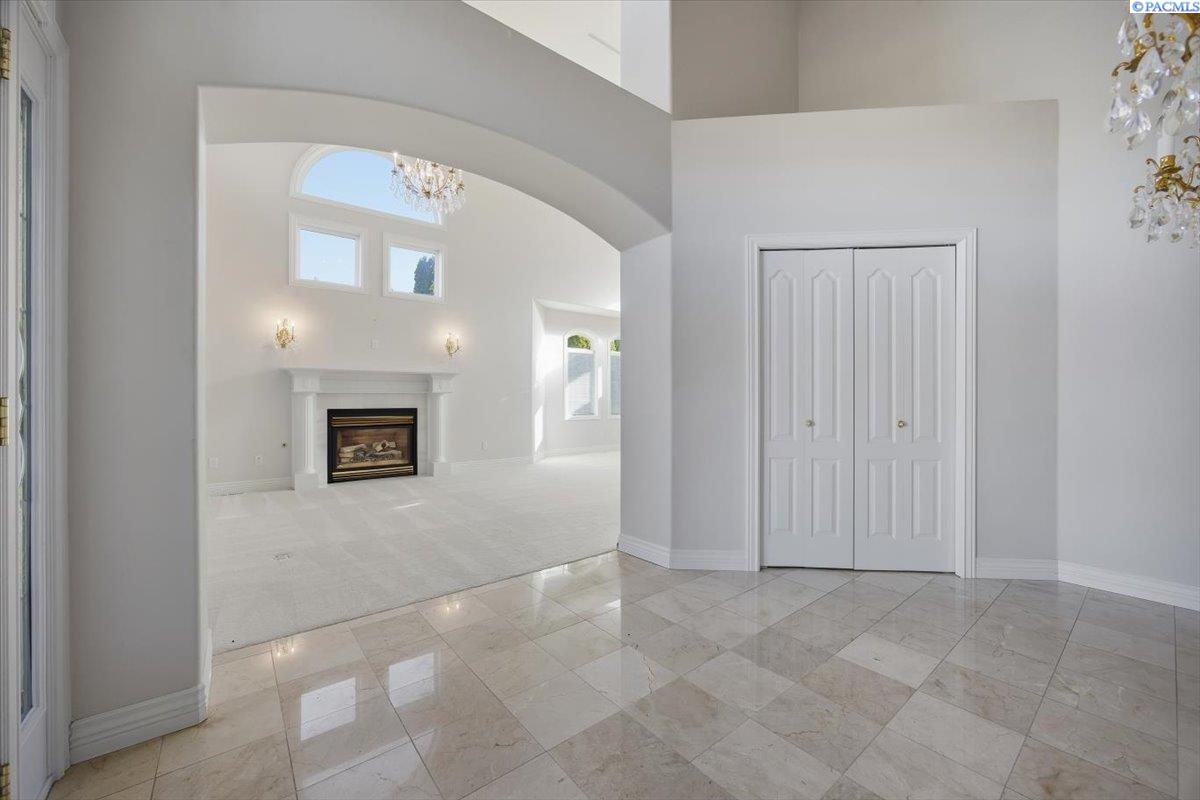 Photo 3 of Single family home for sale at 1222 Country Ridge Dr, Richland, WA 99352 | MLS# PAC288738 | Listing updated on 2026-10-13