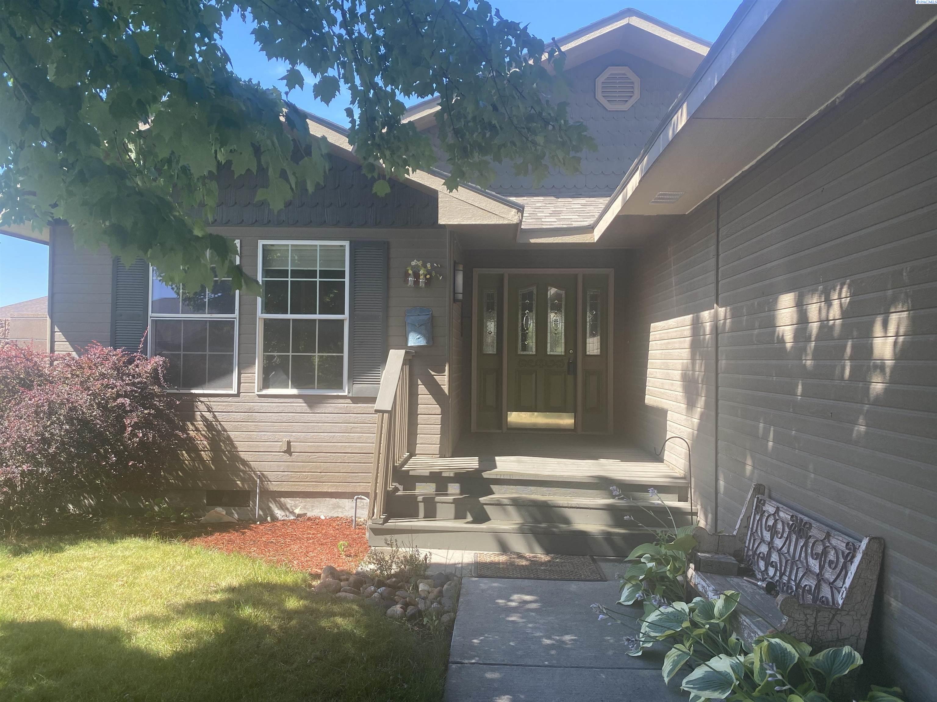 Photo 1 of Single family home for sale at 4111 Hilltop Dr, Pasco, WA 99301 | MLS# PAC289076 | Listing updated on 2026-10-04