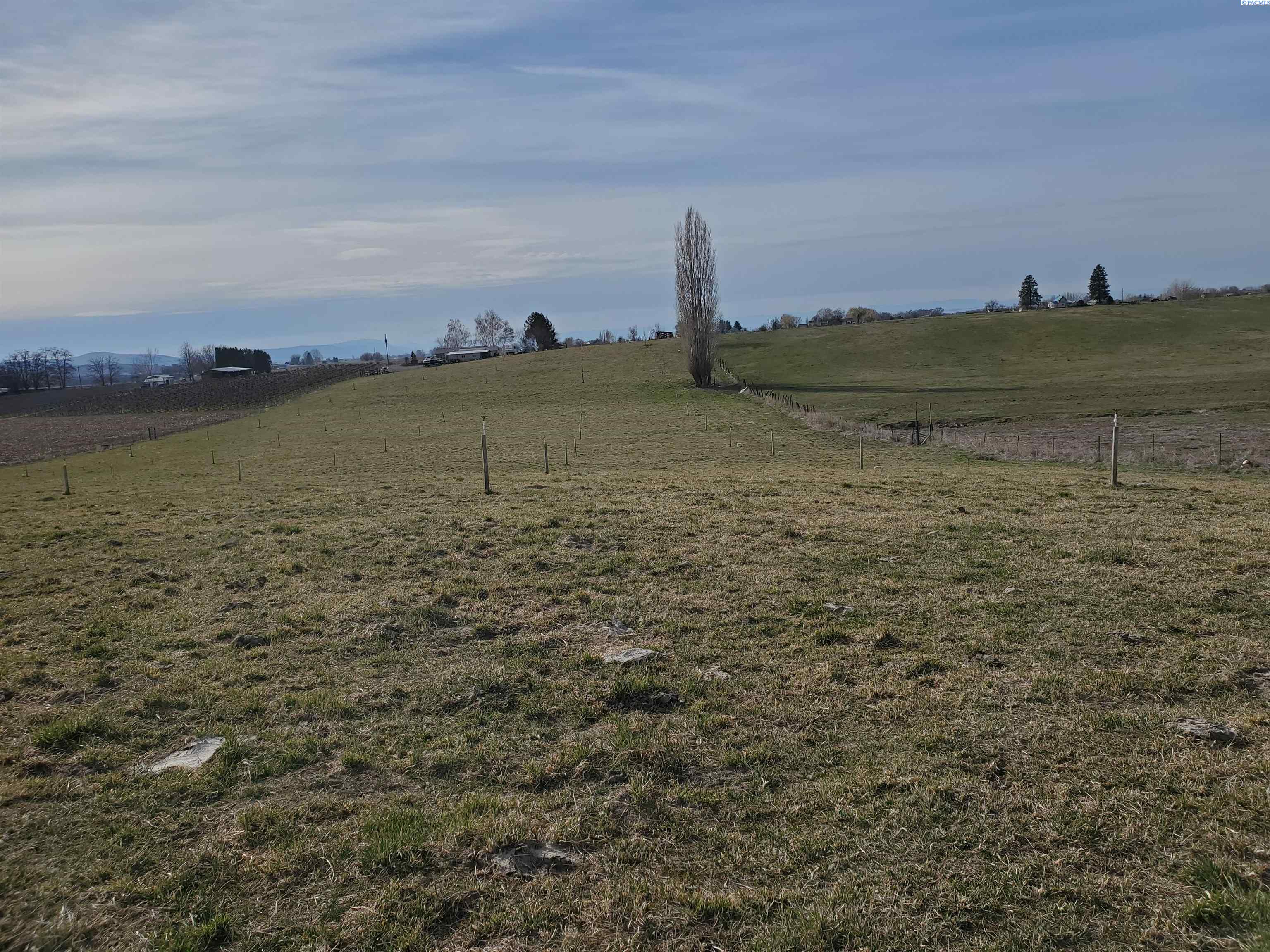 Photo 1 of Land for sale at 1501 Dekker Rd, Outlook, WA 98938 | MLS# PAC289218 | Listing updated on 2026-04-30