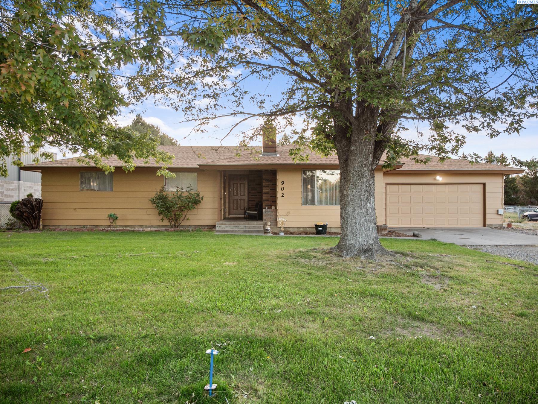 Photo 1 of Single family home for sale at 902 S Kellogg, Kennewick, WA 99336 | MLS# PAC289554 | Listing updated on 2026-10-08