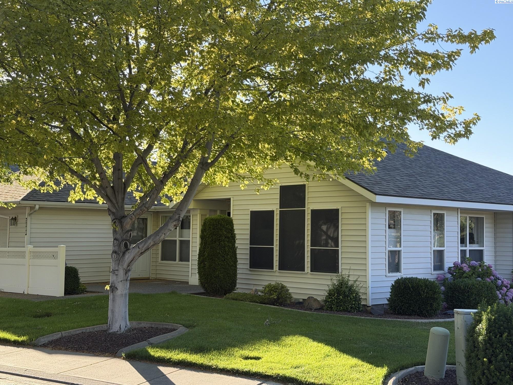 Photo 3 of Single family home for sale at 3400 S Huntington Loop, Kennewick, WA 99337 | MLS# PAC289590 | Listing updated on 2026-09-25