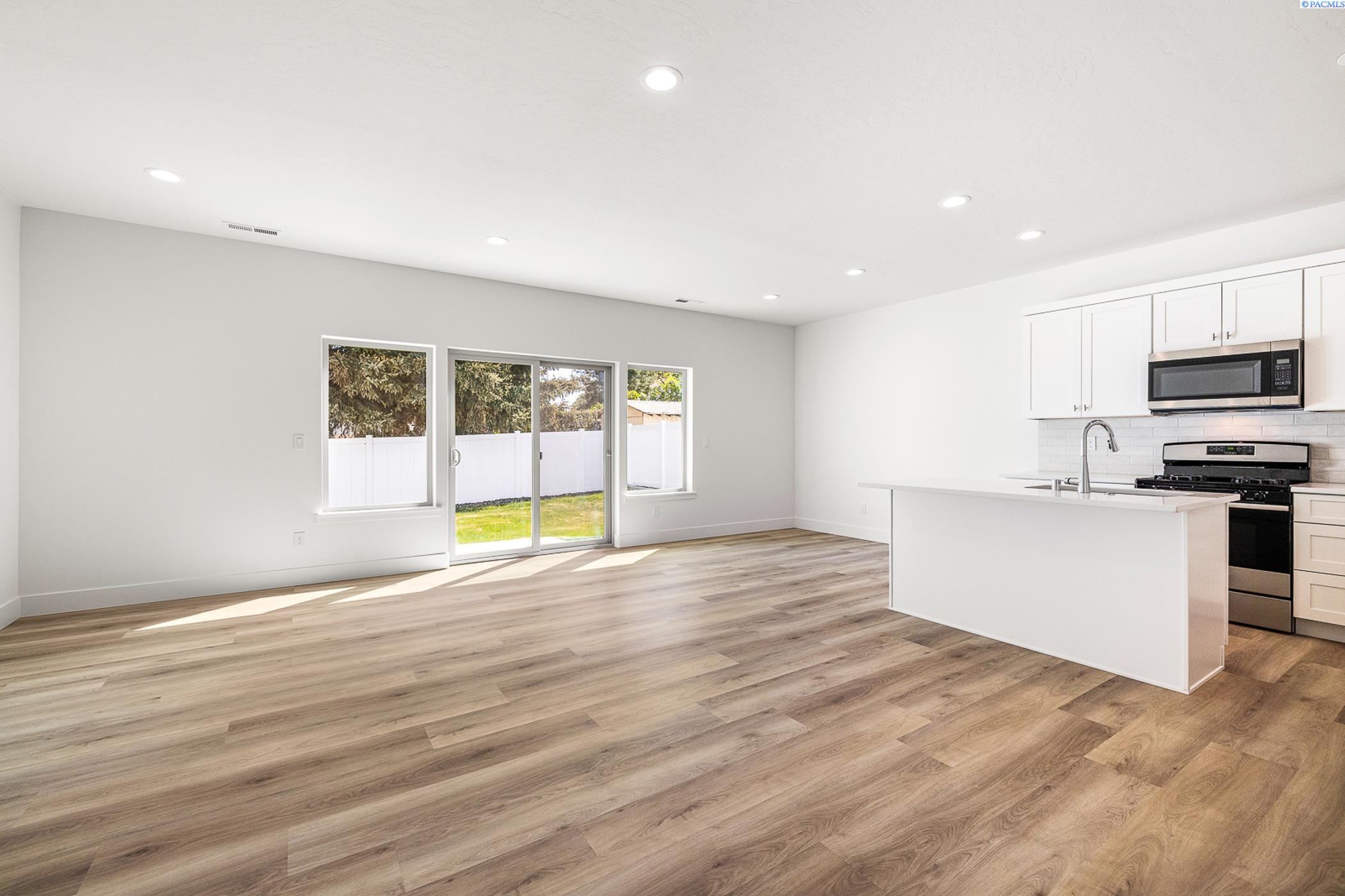 Photo 3 of House for sale at 1141 S Underwood Pl, Kennewick, WA 99337 | MLS# PAC289721 | Listing updated on 2026-09-19