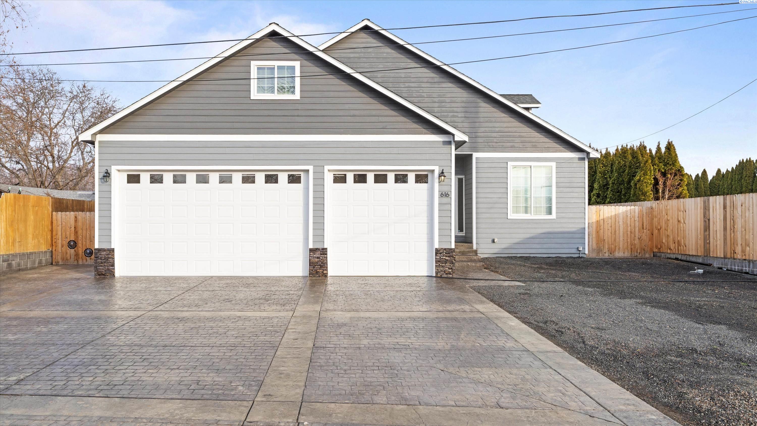Photo 1 of Single family home for sale at 616 N Riverside Dr, West Richland, WA 99353 | MLS# PAC289813 | Listing updated on 2026-06-15