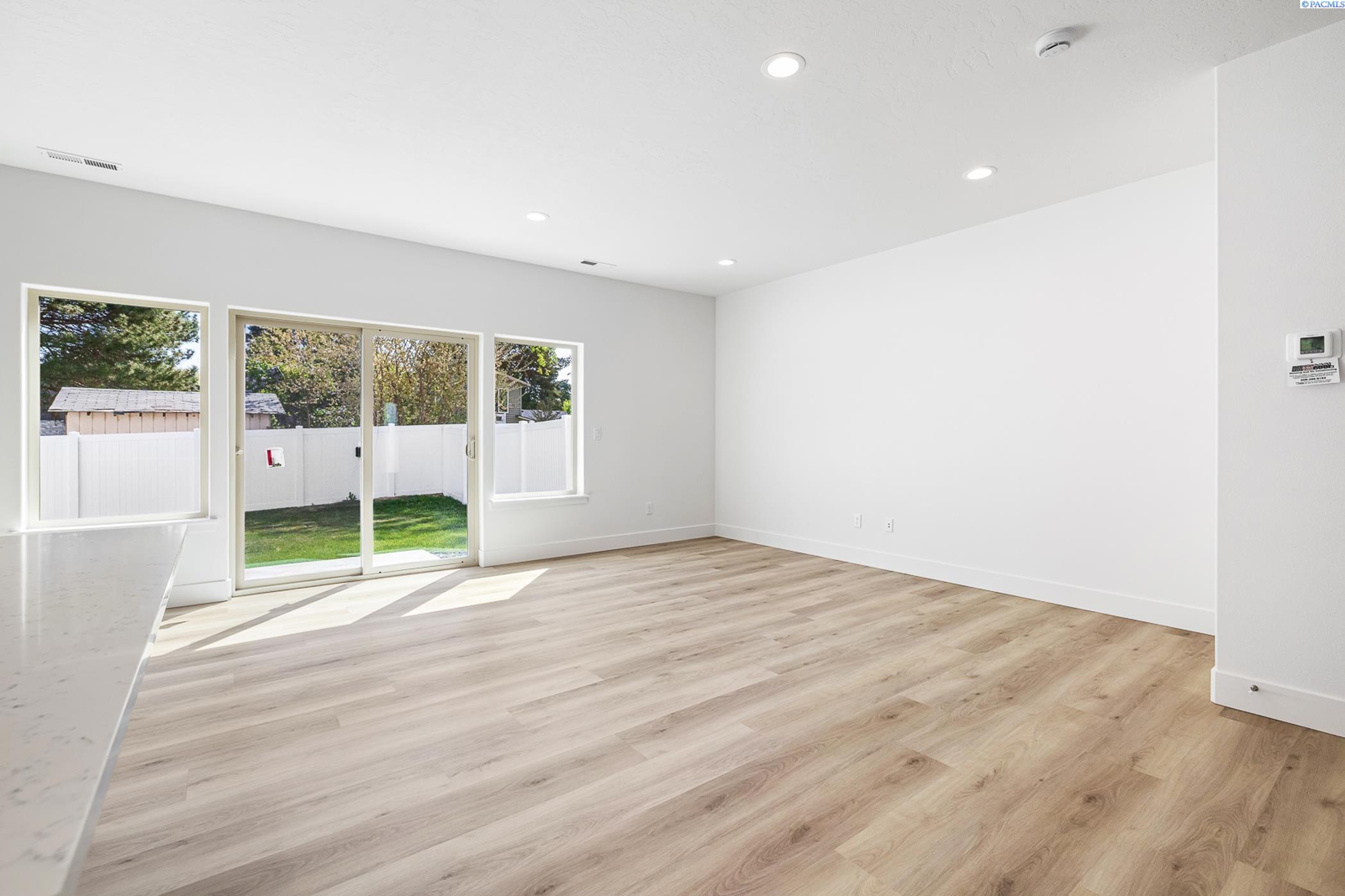 Photo 4 of House for sale at 1163 S Underwood Pl, Kennewick, WA 99337 | MLS# PAC289833 | Listing updated on 2026-09-19