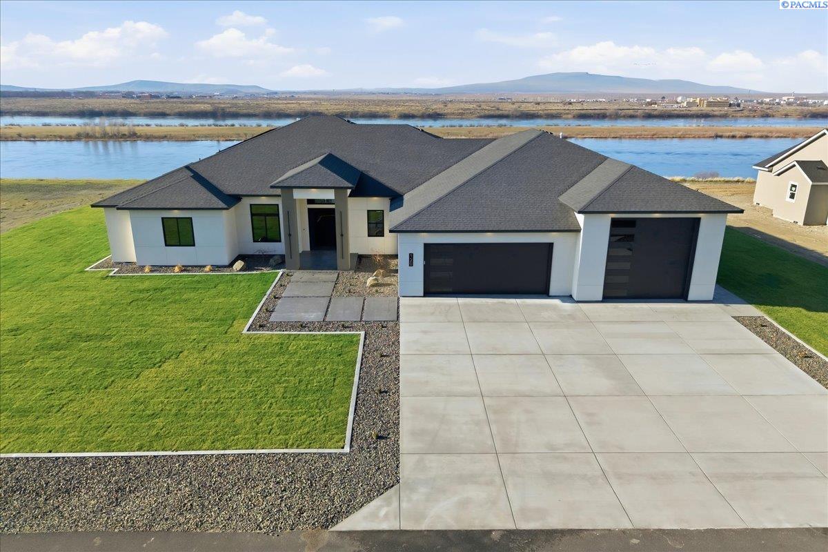 Photo 1 of Single family home for sale at 129 Riviera, Pasco, WA 99301 | MLS# PAC289851 | Listing updated on 2026-09-30