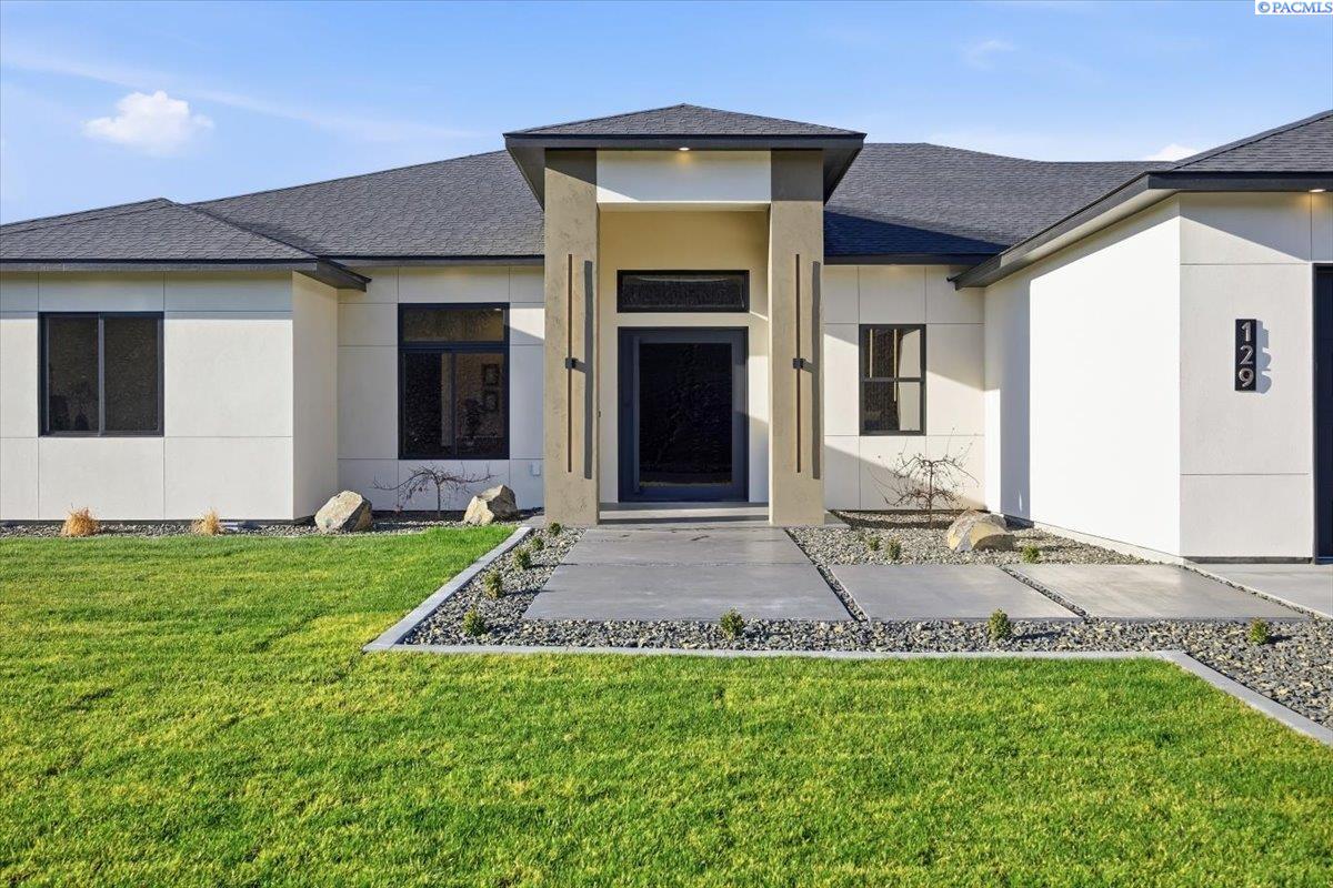 Photo 2 of Single family home for sale at 129 Riviera, Pasco, WA 99301 | MLS# PAC289851 | Listing updated on 2026-09-30