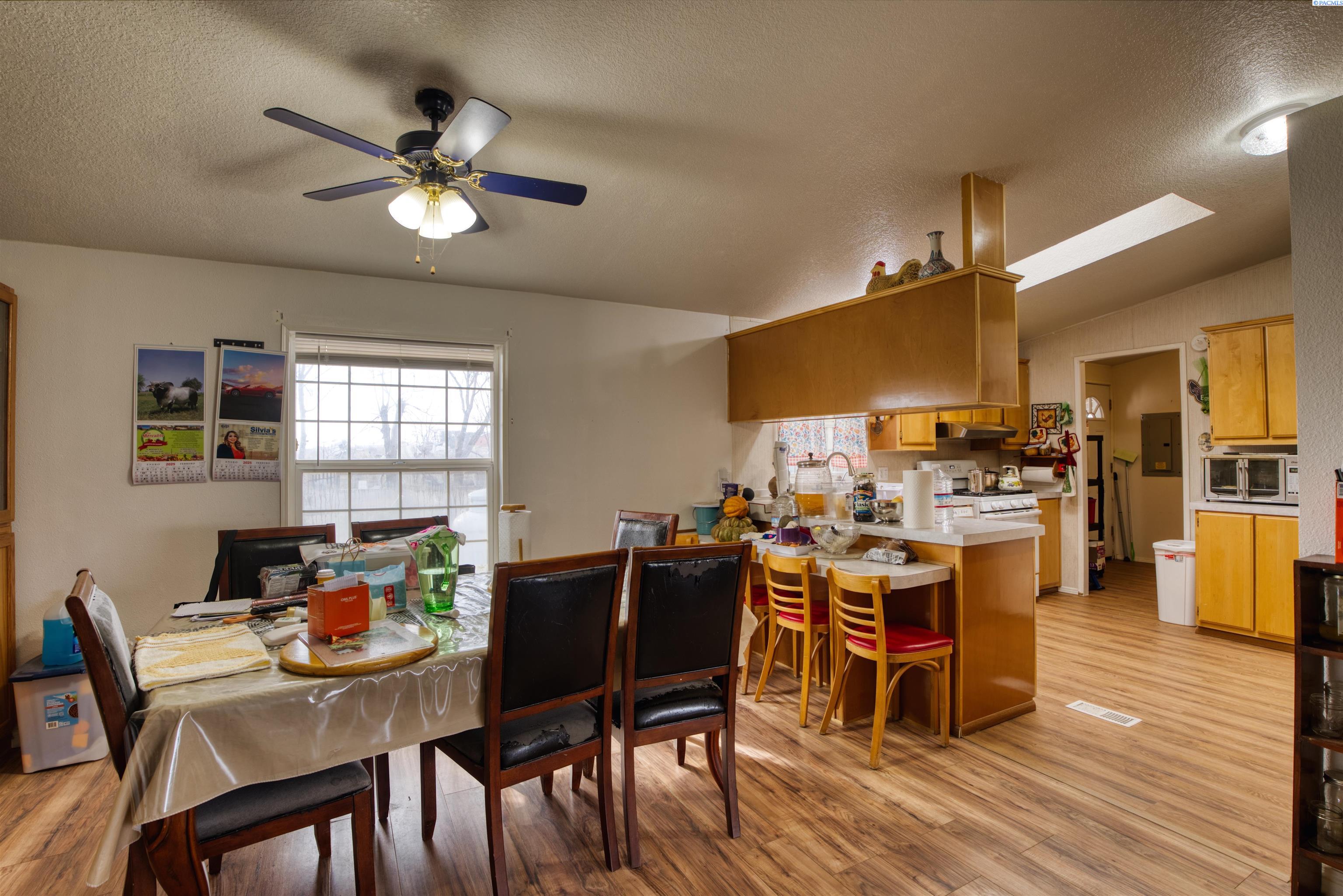 Photo 3 of Manufactured home for sale at 1383 Puterbaugh Rd, Grandview, WA 98930 | MLS# PAC289940 | Listing updated on 2026-04-21