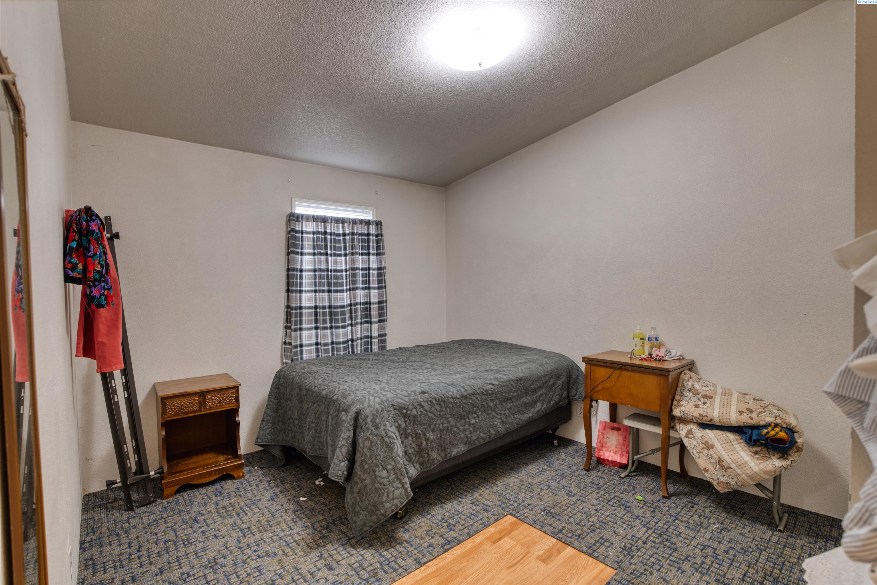 Photo 3 of Manufactured home for sale at 1383 Puterbaugh Rd, Grandview, WA 98930 | MLS# PAC289940 | Listing updated on 2026-04-21