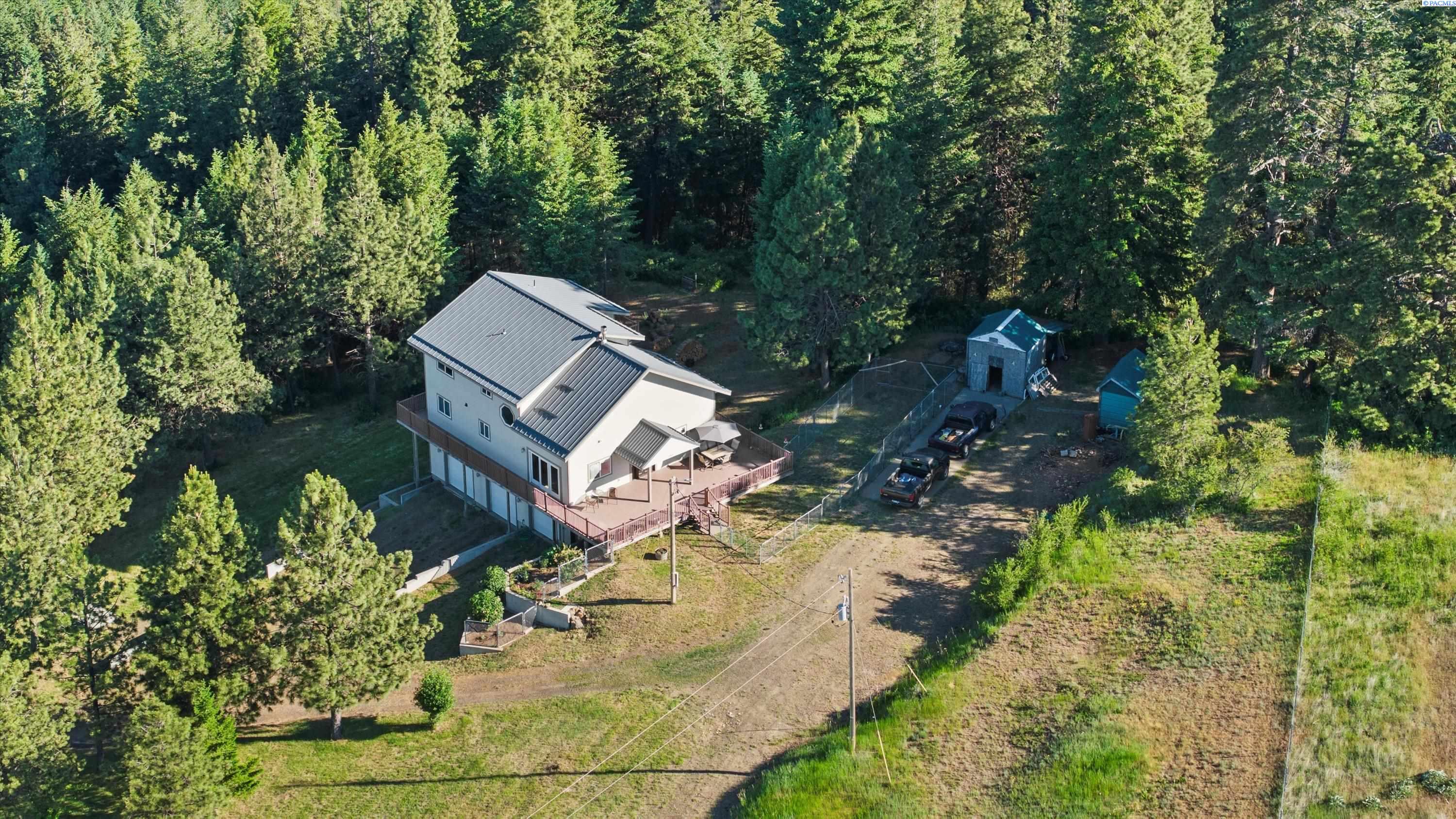 Photo 3 of Single family home for sale at 6379 Lewis Peak Rd, Waitsburg, WA 99361 | MLS# PAC290207 | Listing updated on 2026-05-04