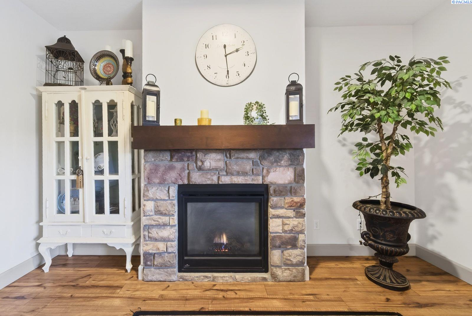 Photo 3 of Single family home for sale at 9712 Kokanee Dr, Pasco, WA 99301 | MLS# PAC290313 | Listing updated on 2026-10-11