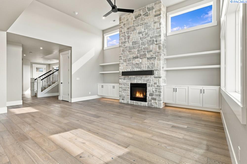 Photo 3 of Single family home for sale at 323 Ascend Ave, Richland, WA 99352 | MLS# PAC290358 | Listing updated on 2026-10-26