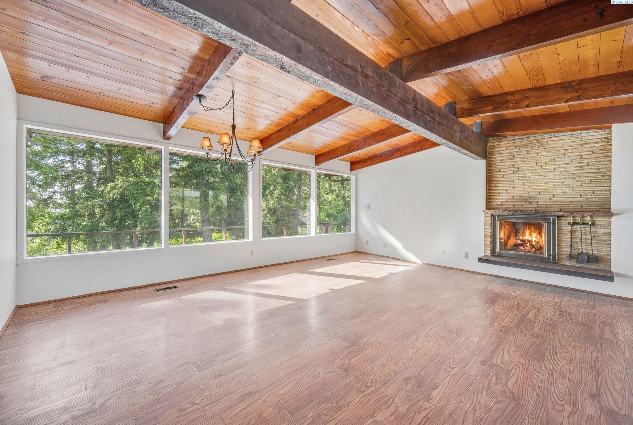 Photo 3 of Sale Pending at 312 State Route 27, Pullman, WA 99163 | MLS# PAC290684 | Listing updated on 2026-09-29