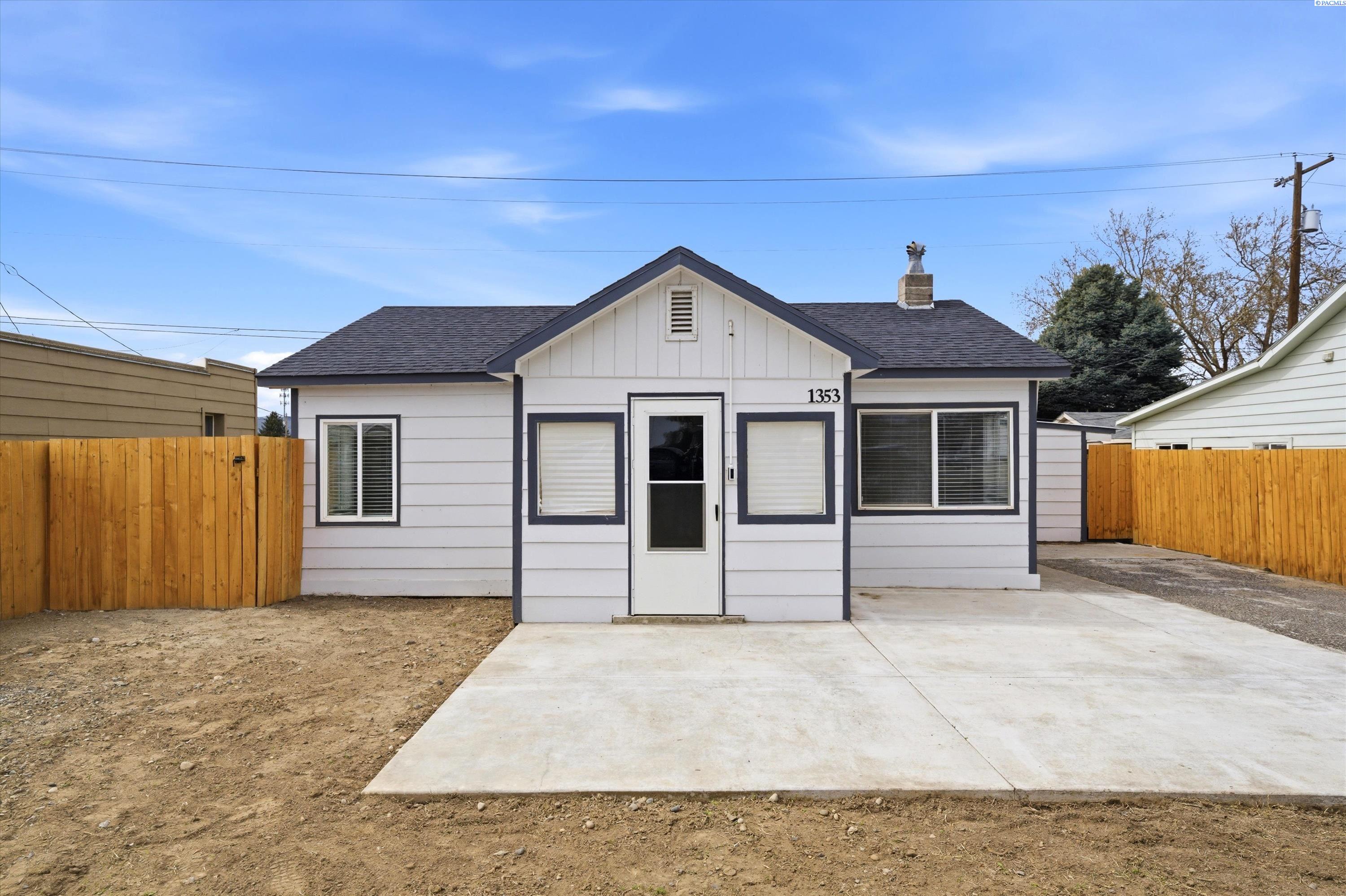 Photo 2 of Single family home for sale at 1353 Carolina Ave, Richland, WA 99352 | MLS# PAC291047 | Listing updated on 2026-09-20
