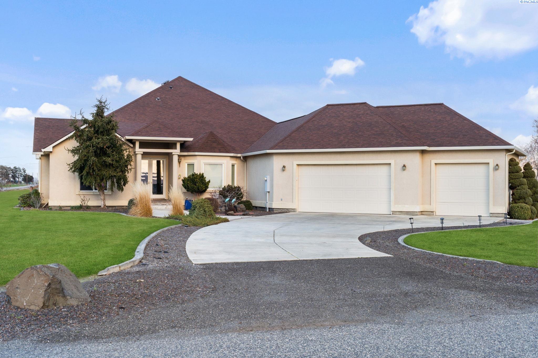 Photo 3 of Single family home for sale at 21 Alta Ln, Pasco, WA 99301 | MLS# PAC291049 | Listing updated on 2026-10-01