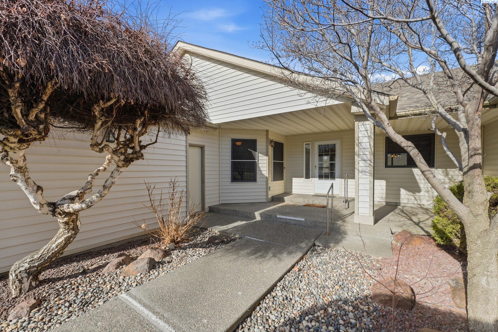 Photo 3 of Single family home for sale at 3317 Huntington St, Kennewick, WA 99337 | MLS# PAC291058 | Listing updated on 2026-08-26