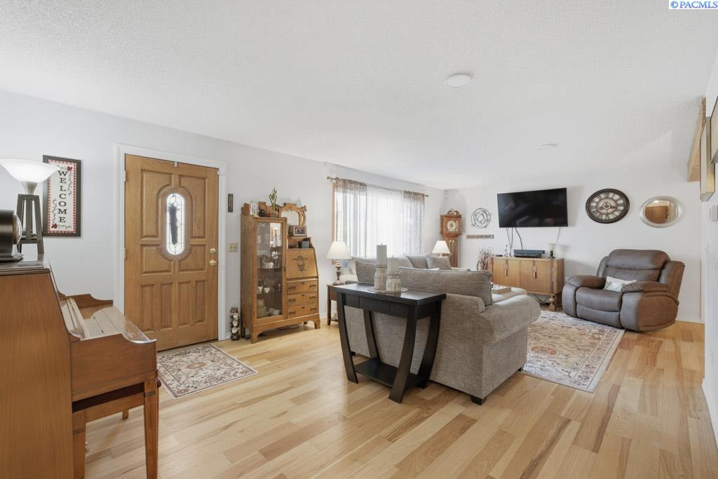Photo 3 of Single family home for sale at 314 E 9th Street, Rosalia, WA 99170 | MLS# PAC291083 | Listing updated on 2026-09-26