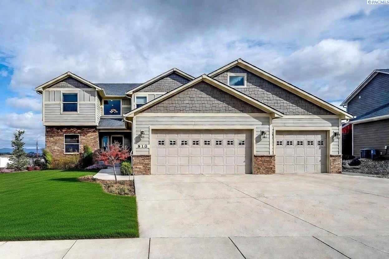 Photo 1 of Single family home for sale at 810 Sw Windy Point Ct, Pullman, WA 99163 | MLS# PAC291196 | Listing updated on 2026-09-27