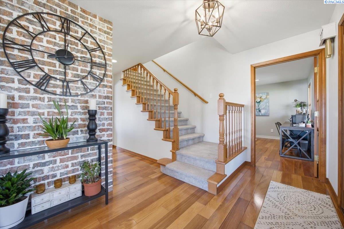 Photo 3 of Single family home for sale at 1128 Country Ridge Dr, Richland, WA 99352 | MLS# PAC291301 | Listing updated on 2026-10-06