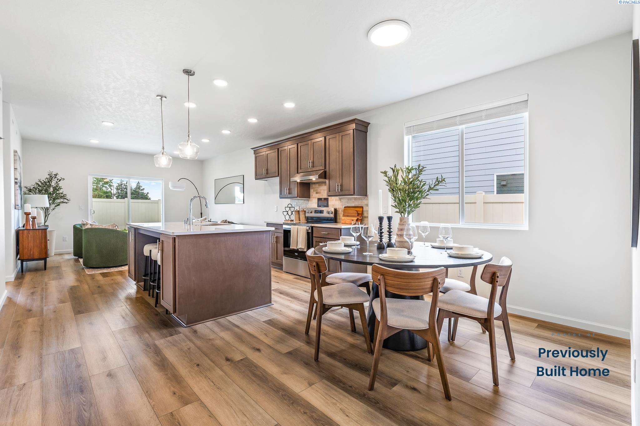 Photo 3 of Single family home for sale at 301 Sapphire Ave, Grandview, WA 98930 | MLS# PAC291384 | Listing updated on 2026-09-04