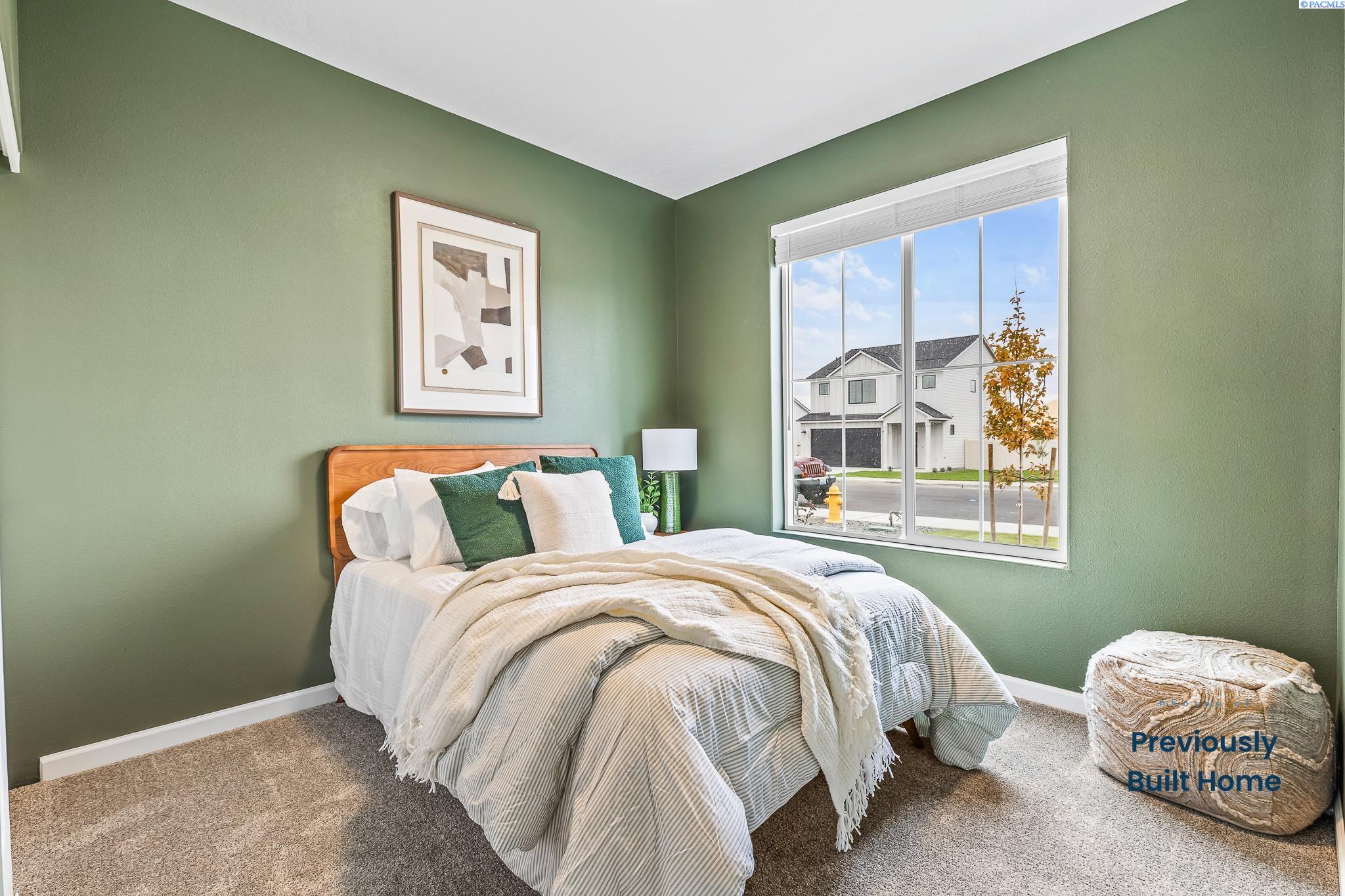 Photo 3 of Single family home for sale at 301 Sapphire Ave, Grandview, WA 98930 | MLS# PAC291384 | Listing updated on 2026-09-04