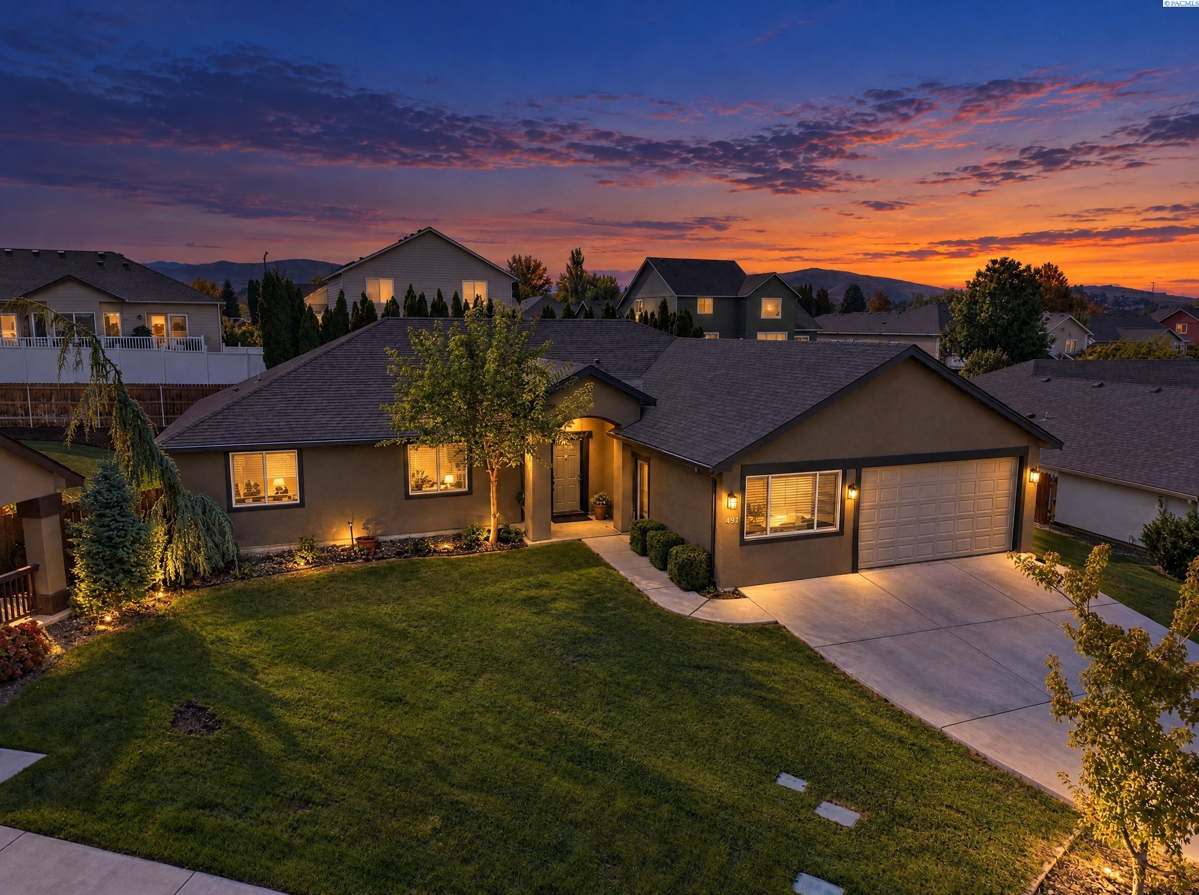 Photo 3 of Single family home for sale at 497 Charbonneau Dr, Richland, WA 99352 | MLS# PAC291464 | Listing updated on 2026-10-11
