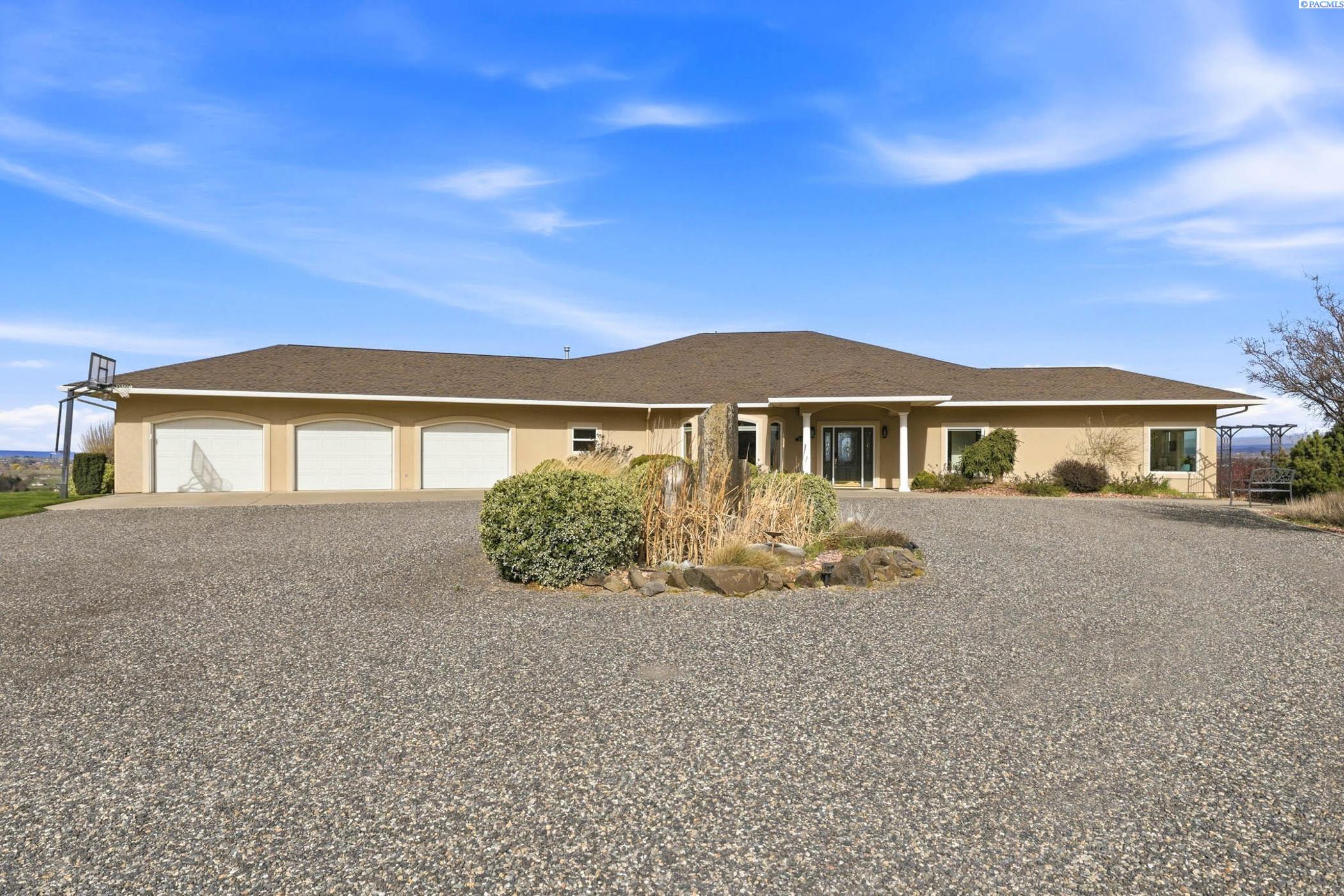 Photo 2 of Single family home for sale at 21509 S Davlor Pr Sw, Prosser, WA 99350 | MLS# PAC291466 | Listing updated on 2026-09-25