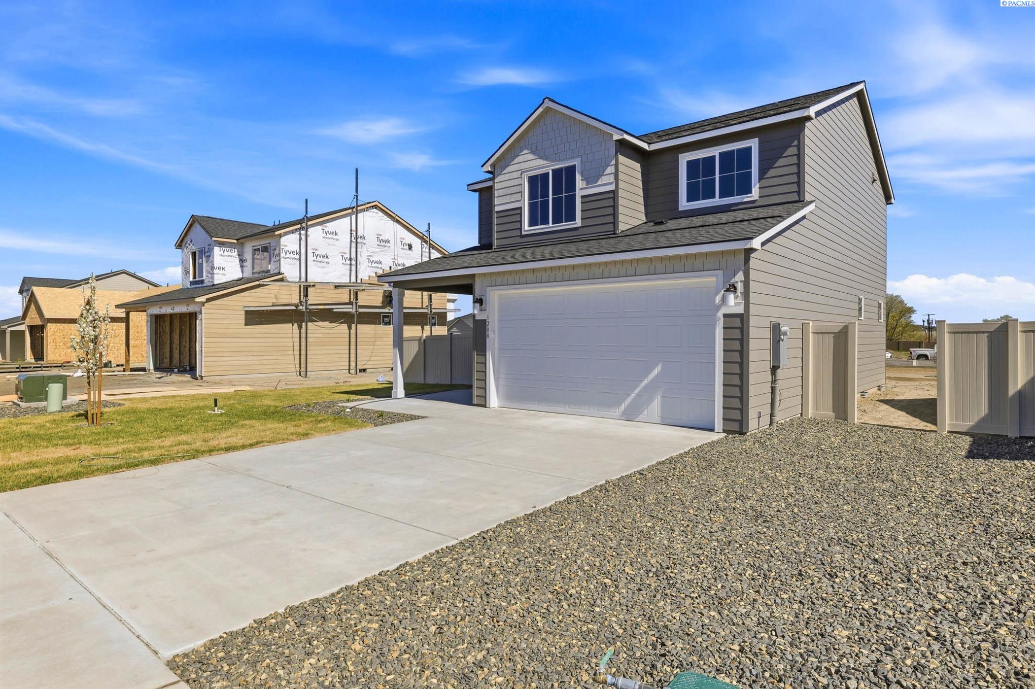Photo 2 of Sale Pending at 1208 18th Street, Benton City, WA 99320 | MLS# PAC291567 | Listing updated on 2026-10-10