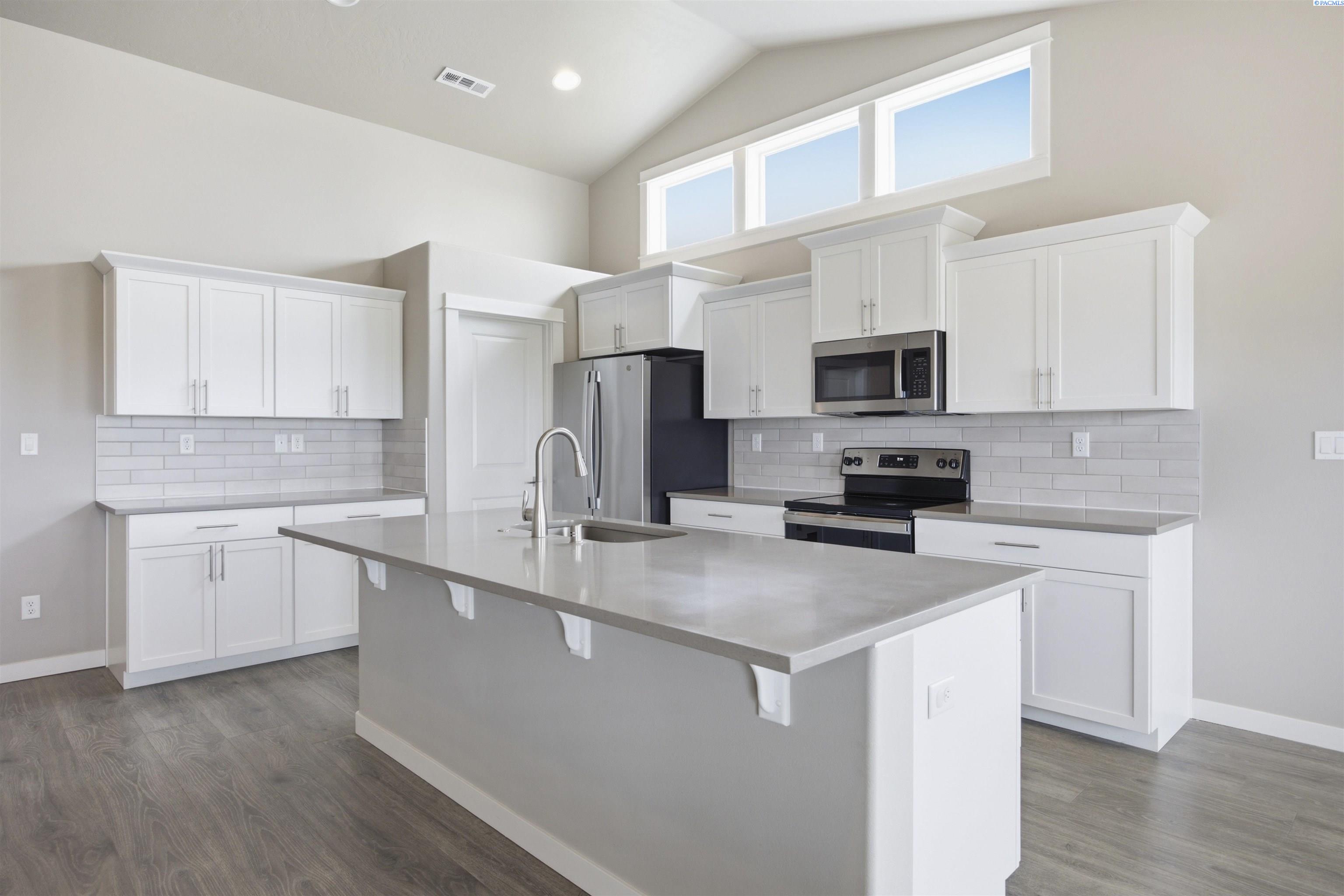 Photo 3 of Single family home for sale at 1419 SW Kelandren Dr, Prosser, WA 99350 | MLS# PAC291686 | Listing updated on 2026-09-24