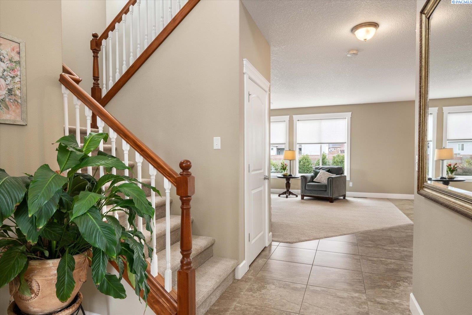 Photo 4 of Single family home for sale at 8505 W 9th Avenue, Kennewick, WA 99336 | MLS# PAC291693 | Listing updated on 2026-09-30