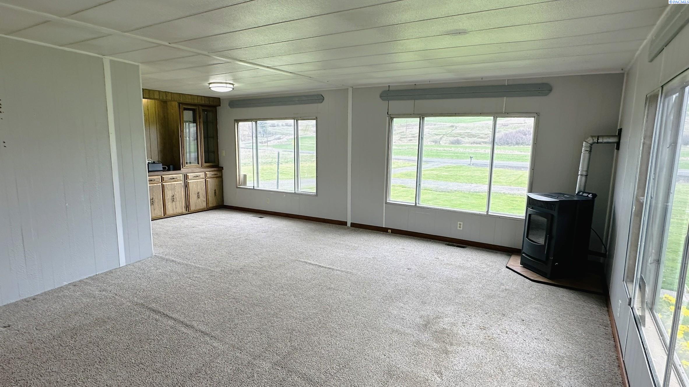 Photo 3 of Manufactured home for sale at 301 Klemgard Rd, Pullman, WA 99163 | MLS# PAC291725 | Listing updated on 2026-09-15