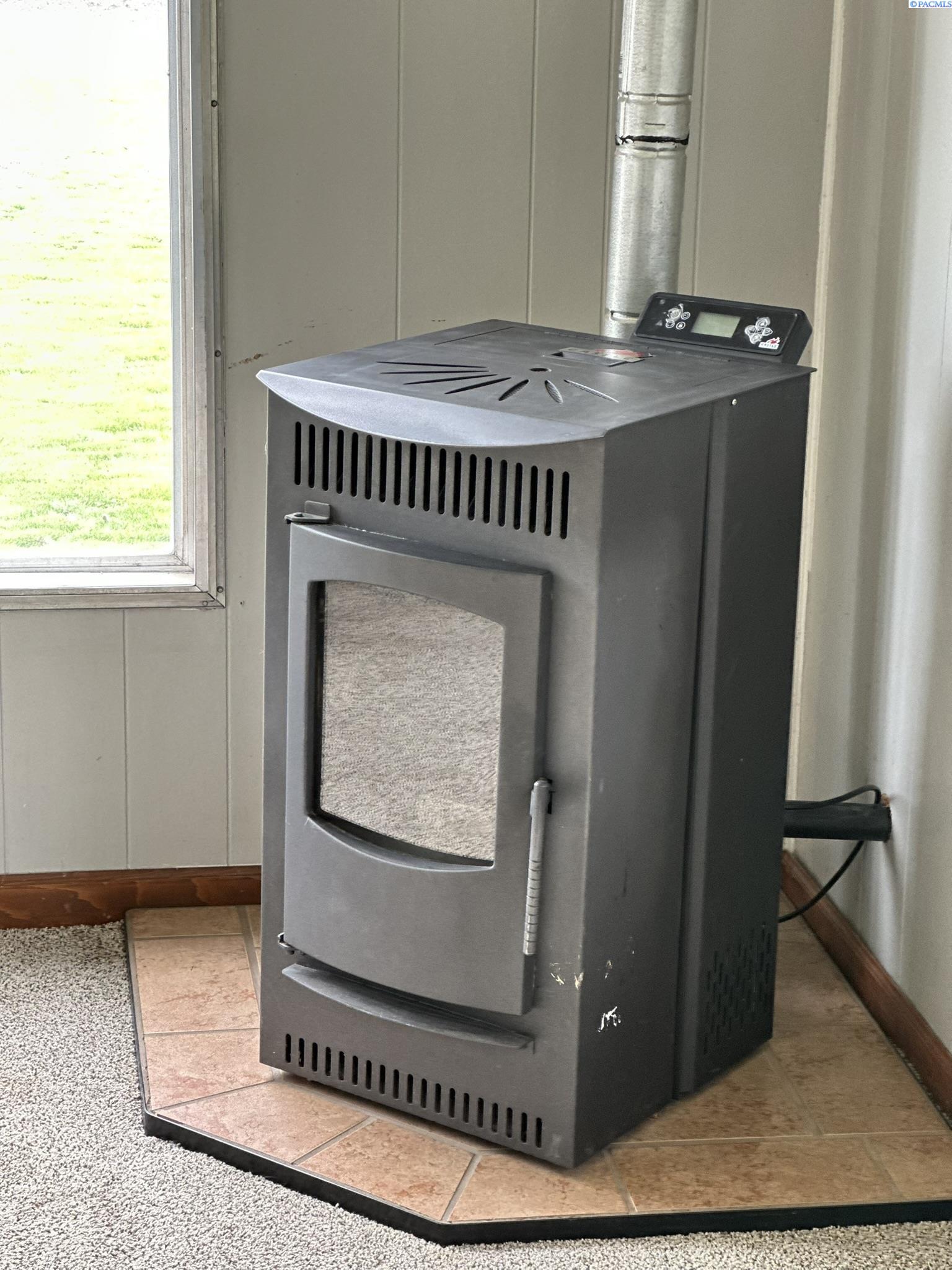 Photo 4 of Manufactured home for sale at 301 Klemgard Rd, Pullman, WA 99163 | MLS# PAC291725 | Listing updated on 2026-09-15