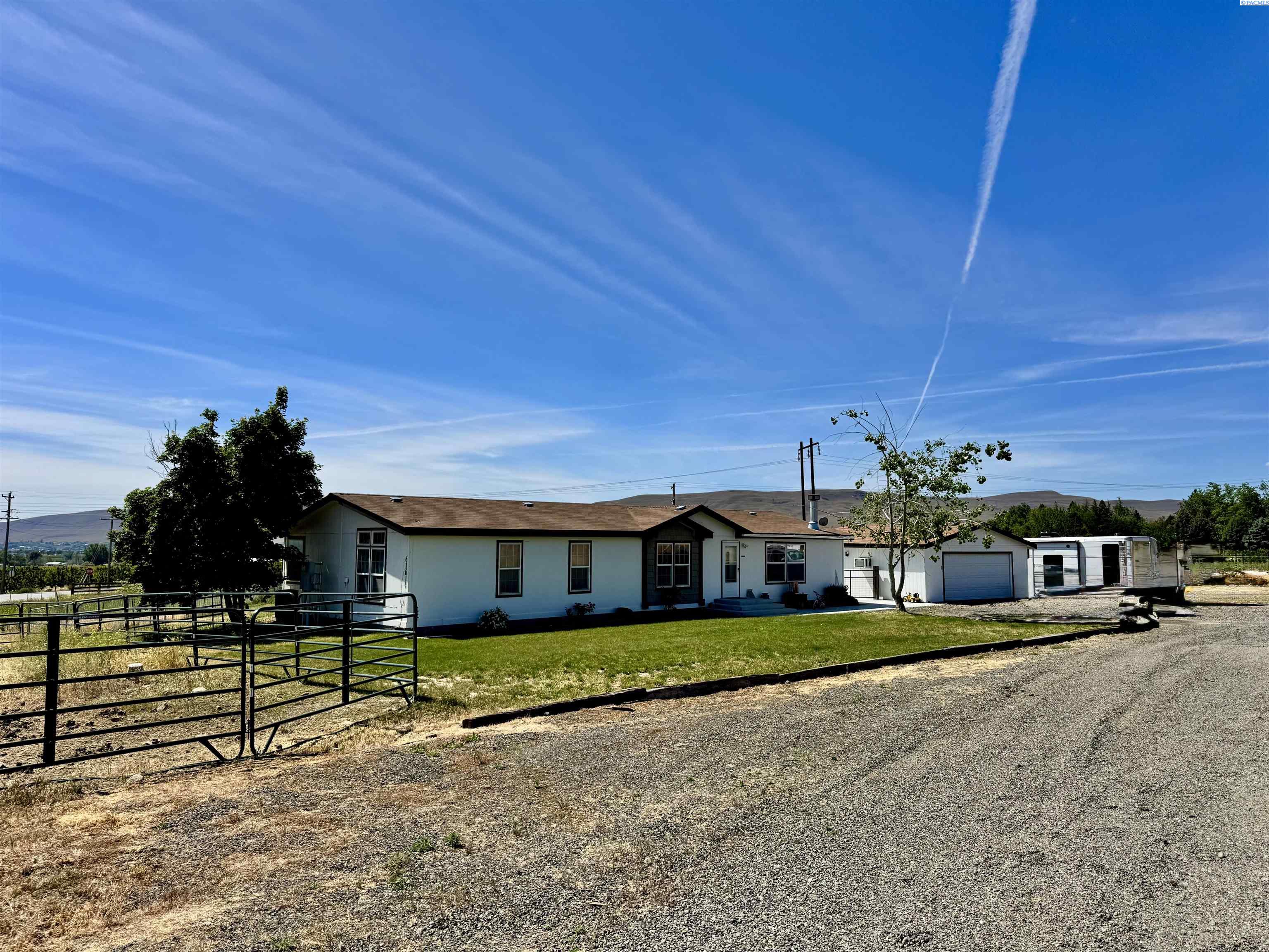 Manufactured home for sale at 61610 N Whan Rd, Benton City, WA 99320 | MLS# PAC291798