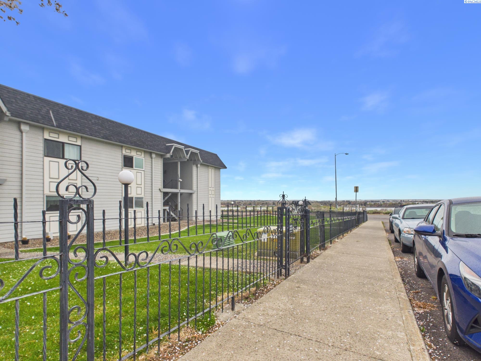 Photo 1 of Condo for sale at 2401 W Canal Dr, Kennewick, WA 99336 | MLS# PAC291836 | Listing updated on 2026-09-27