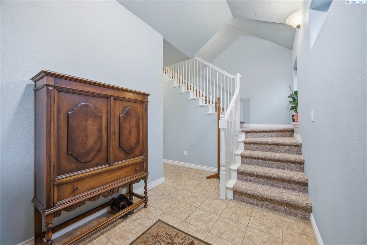 Photo 3 of Townhouse for sale at 9318 Majestia Ln, Pasco, WA 99301 | MLS# PAC291840 | Listing updated on 2026-06-29