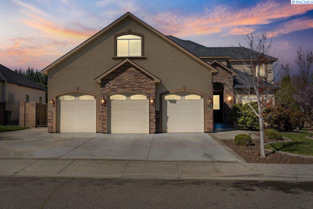 Photo 3 of Single family home for sale at 1600 S Edison St, Kennewick, WA 99338 | MLS# PAC291883 | Listing updated on 2026-10-01