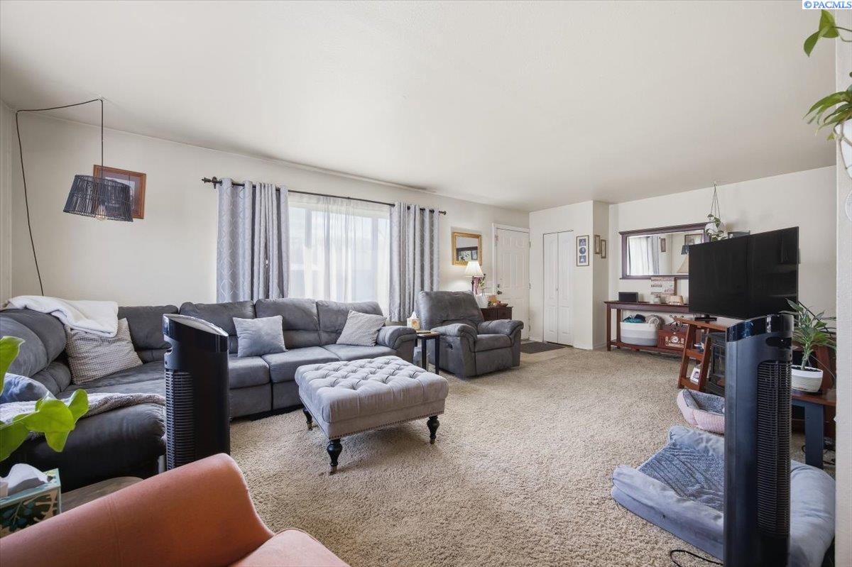 Photo 2 of Multi family home for sale at 1217 1219 Mcpherson Ave, Richland, WA 99354 | MLS# PAC291896 | Listing updated on 2026-09-23