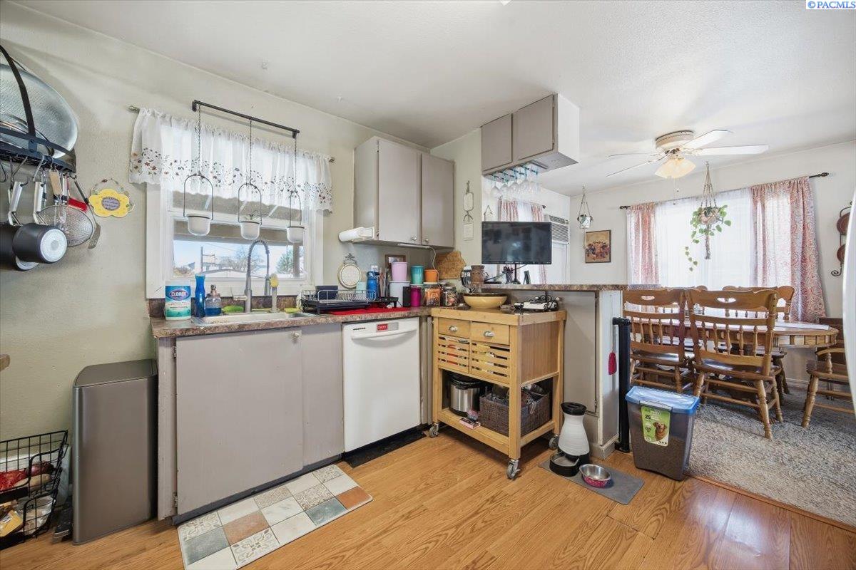 Photo 3 of Multi family home for sale at 1217 1219 Mcpherson Ave, Richland, WA 99354 | MLS# PAC291896 | Listing updated on 2026-09-23