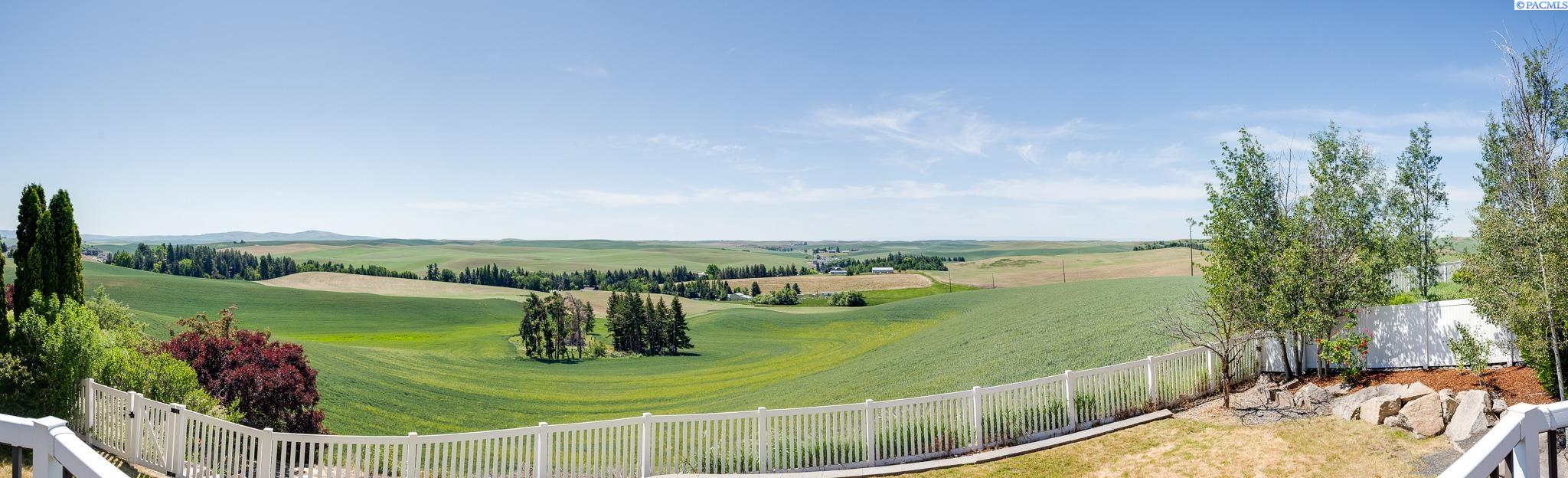 Photo 3 of Single family home for sale at 1105 SW Meyer, Pullman, WA 99163 | MLS# PAC291899 | Listing updated on 2026-04-21