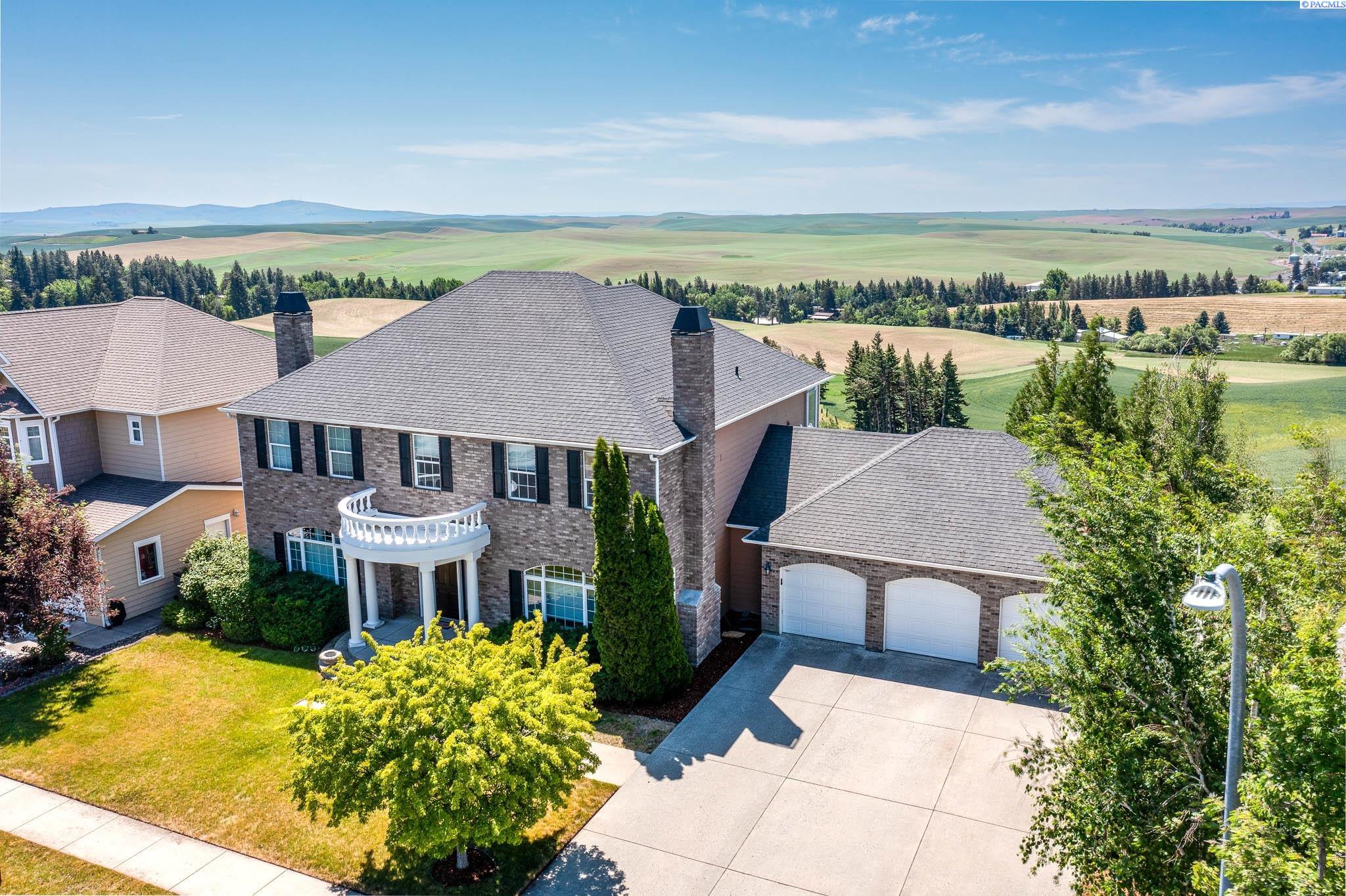 Photo 4 of Single family home for sale at 1105 SW Meyer, Pullman, WA 99163 | MLS# PAC291899 | Listing updated on 2026-04-21