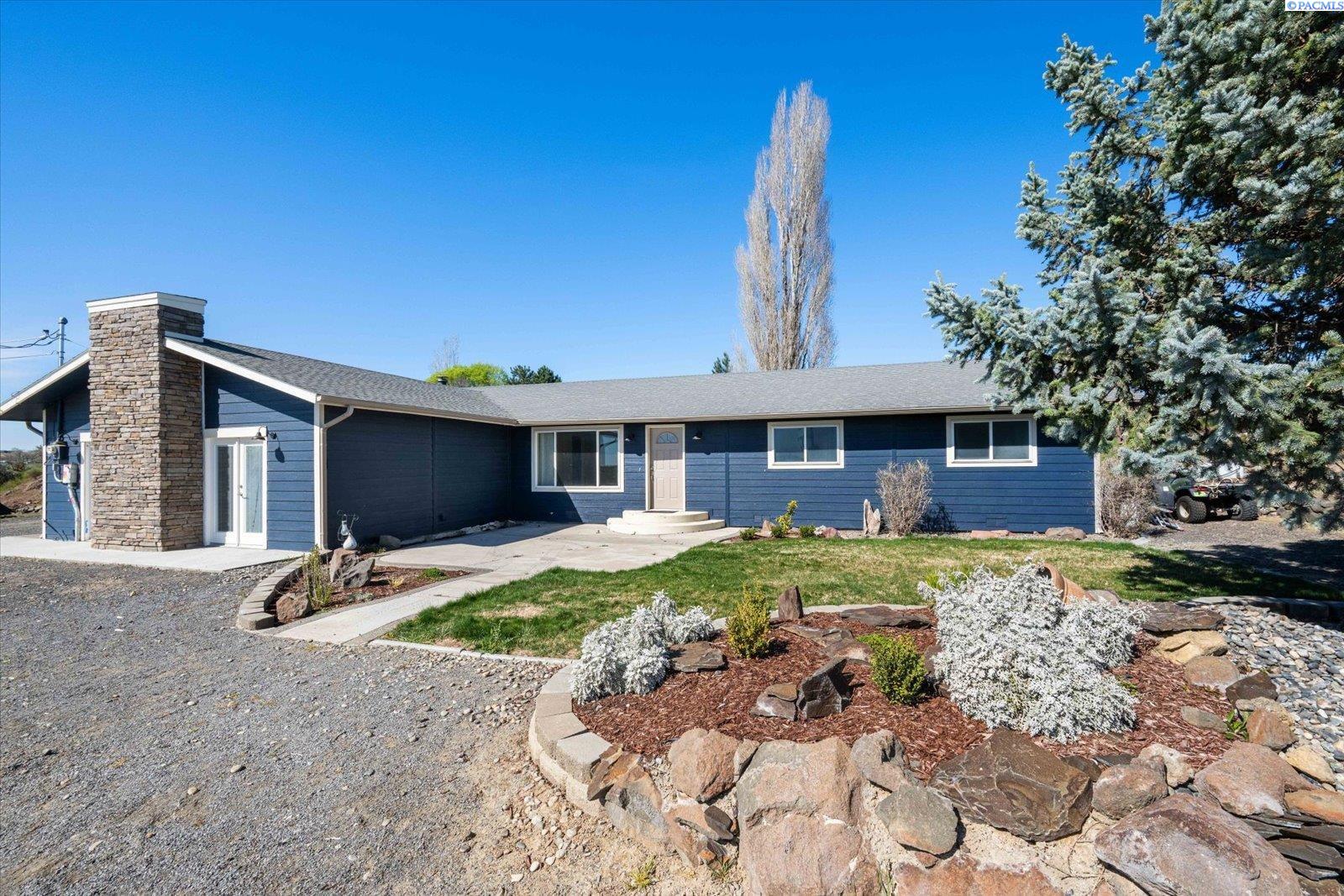 Photo 2 of Single family home for sale at 700 Blanton Rd, Eltopia, WA 99330 | MLS# PAC291911 | Listing updated on 2026-09-18