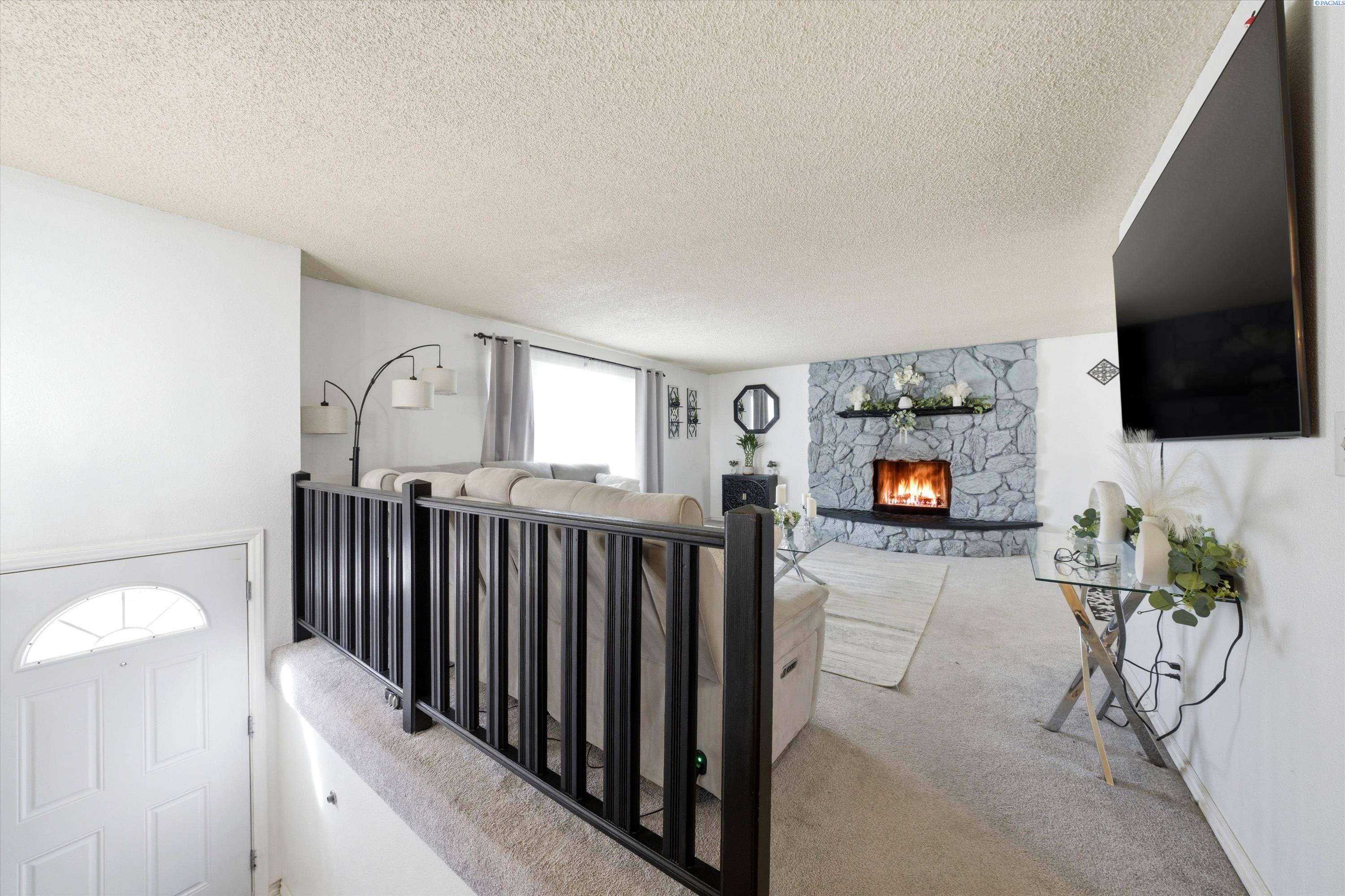 Photo 3 of Single family home for sale at 8130 W Entiat Pl, Kennewick, WA 99336 | MLS# PAC292002 | Listing updated on 2026-10-07