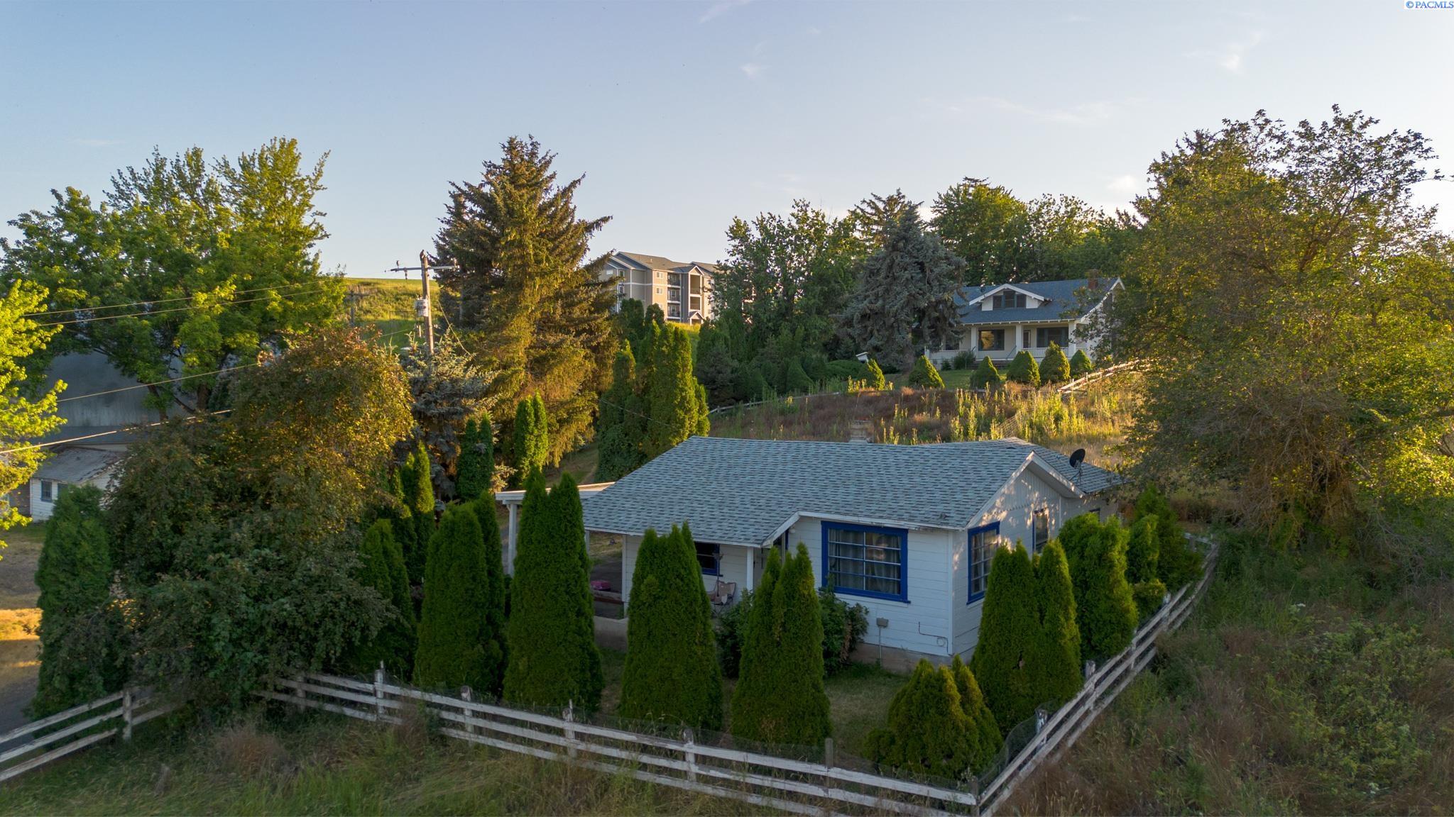 Photo 1 of Single family home for sale at 1905 Se Johnson Ave, Pullman, WA 99163 | MLS# PAC292019 | Listing updated on 2026-09-30